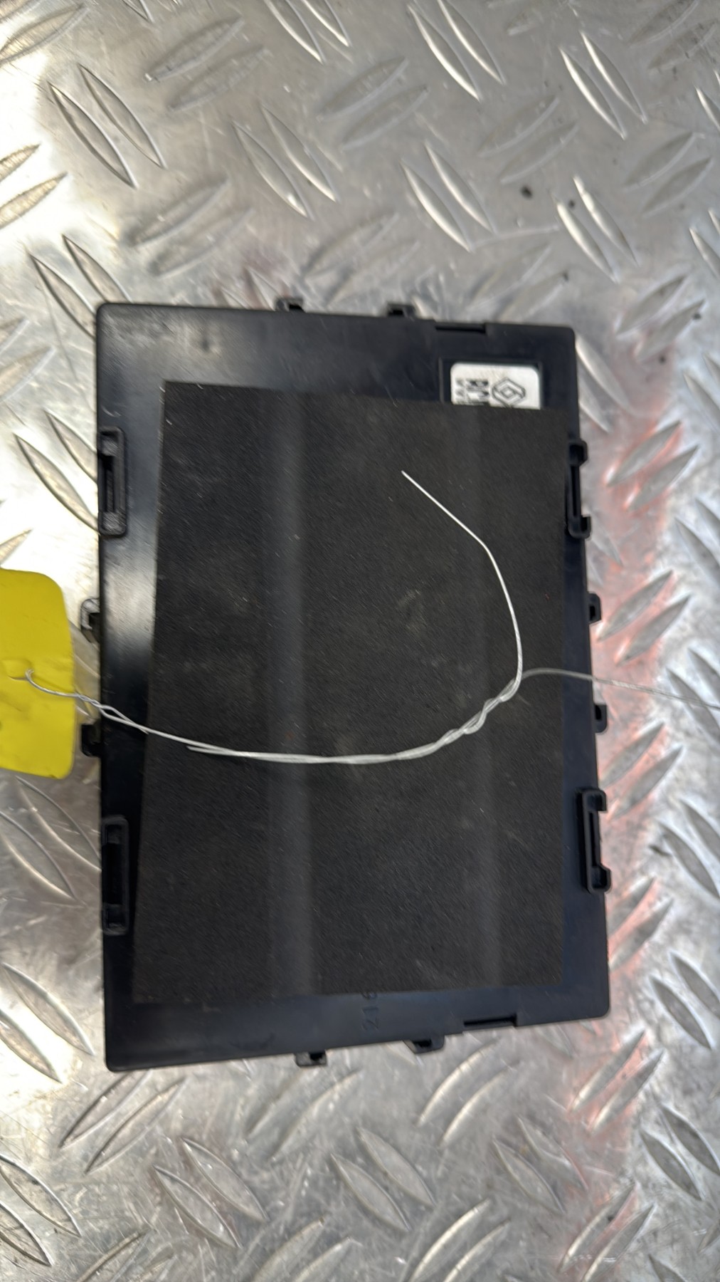 Boitier BSI RENAULT CLIO 3 PHASE 2 216693907