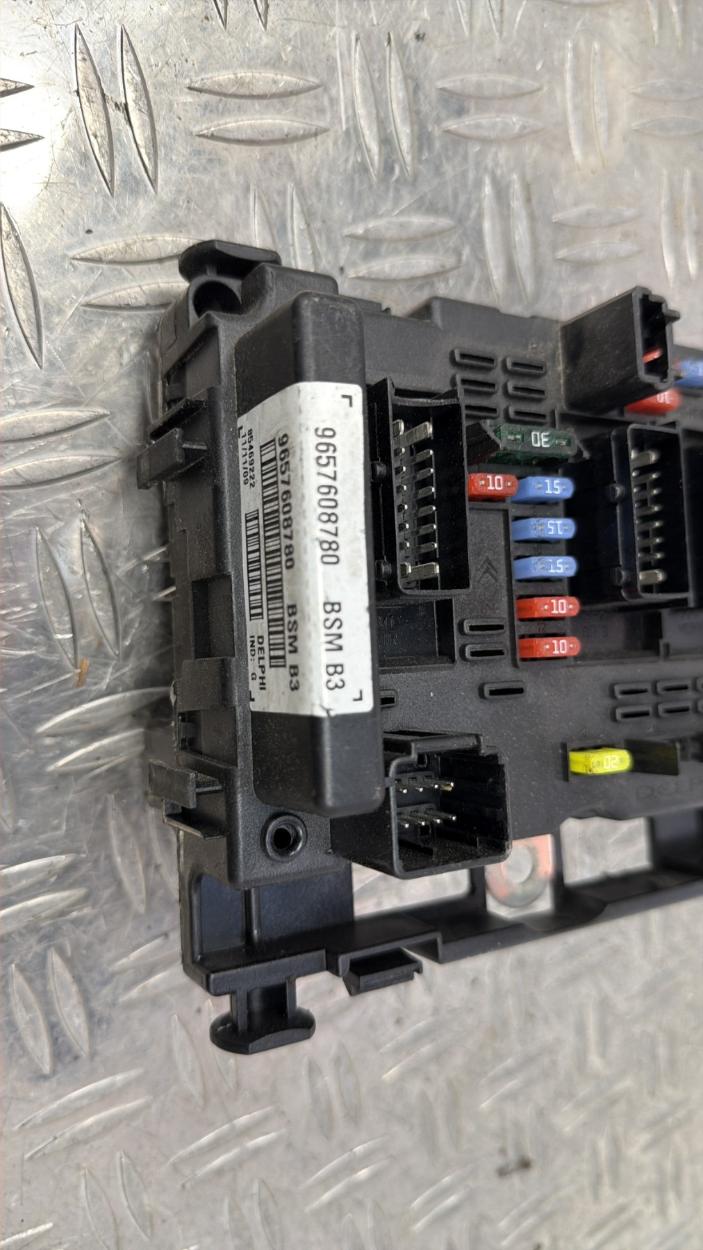 Boitier servitude moteur (BSM) PEUGEOT 406 PHASE 2 BREAK – 9657608780