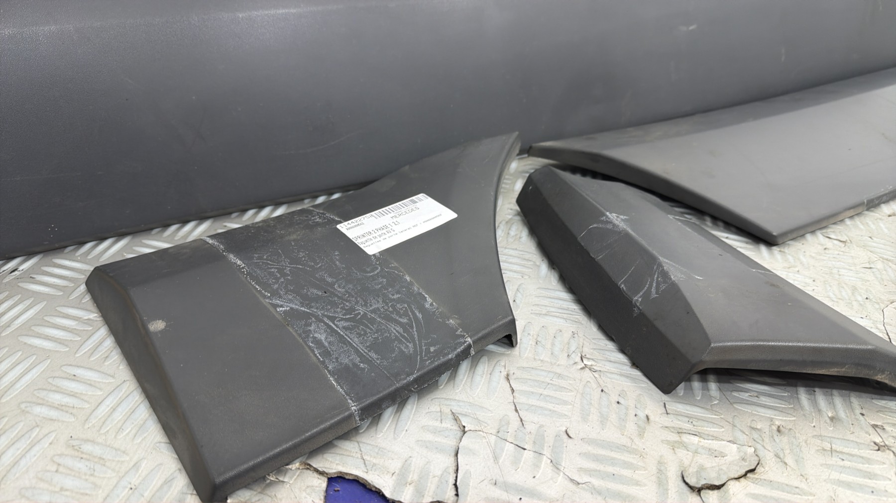 Baguette de porte avant gauche MERCEDES SPRINTER 2 PHASE 1 – A9066900562