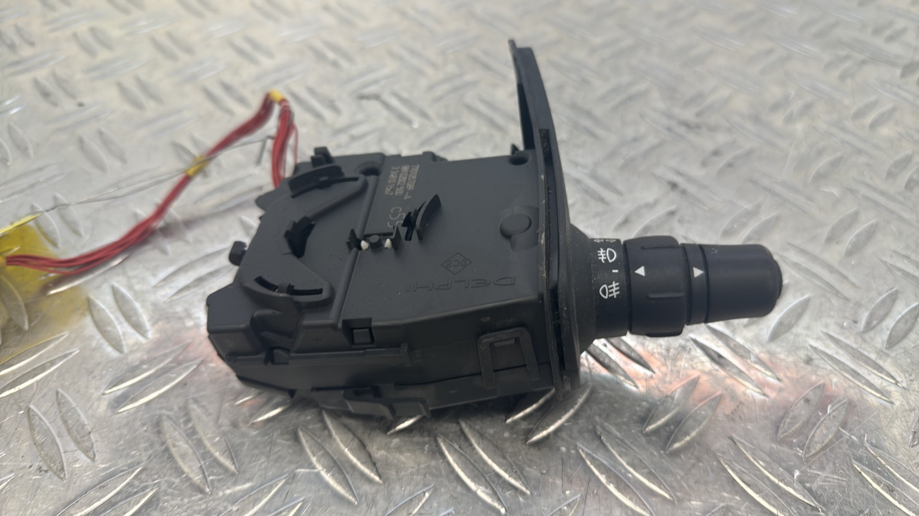 Commodo phare RENAULT CLIO 3 PHASE 1 – 7701057089