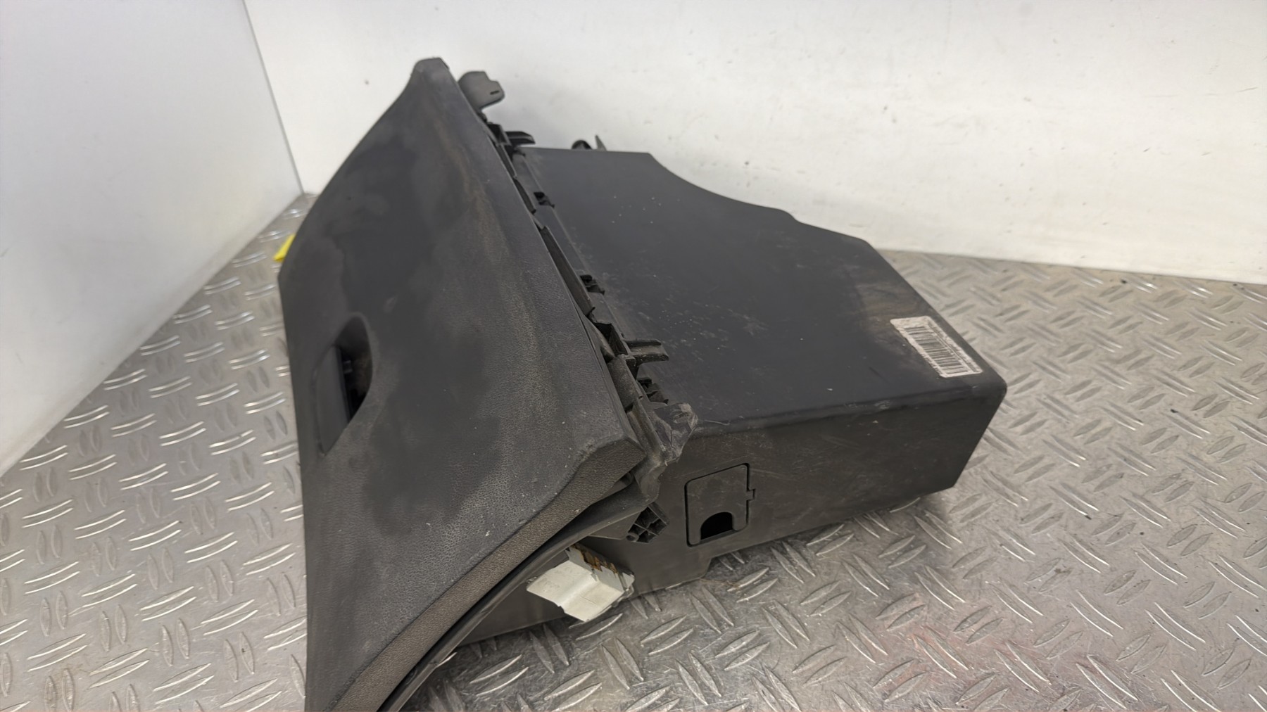 Boite a gants PEUGEOT RCZ PHASE 1 COUPE – 9655993677