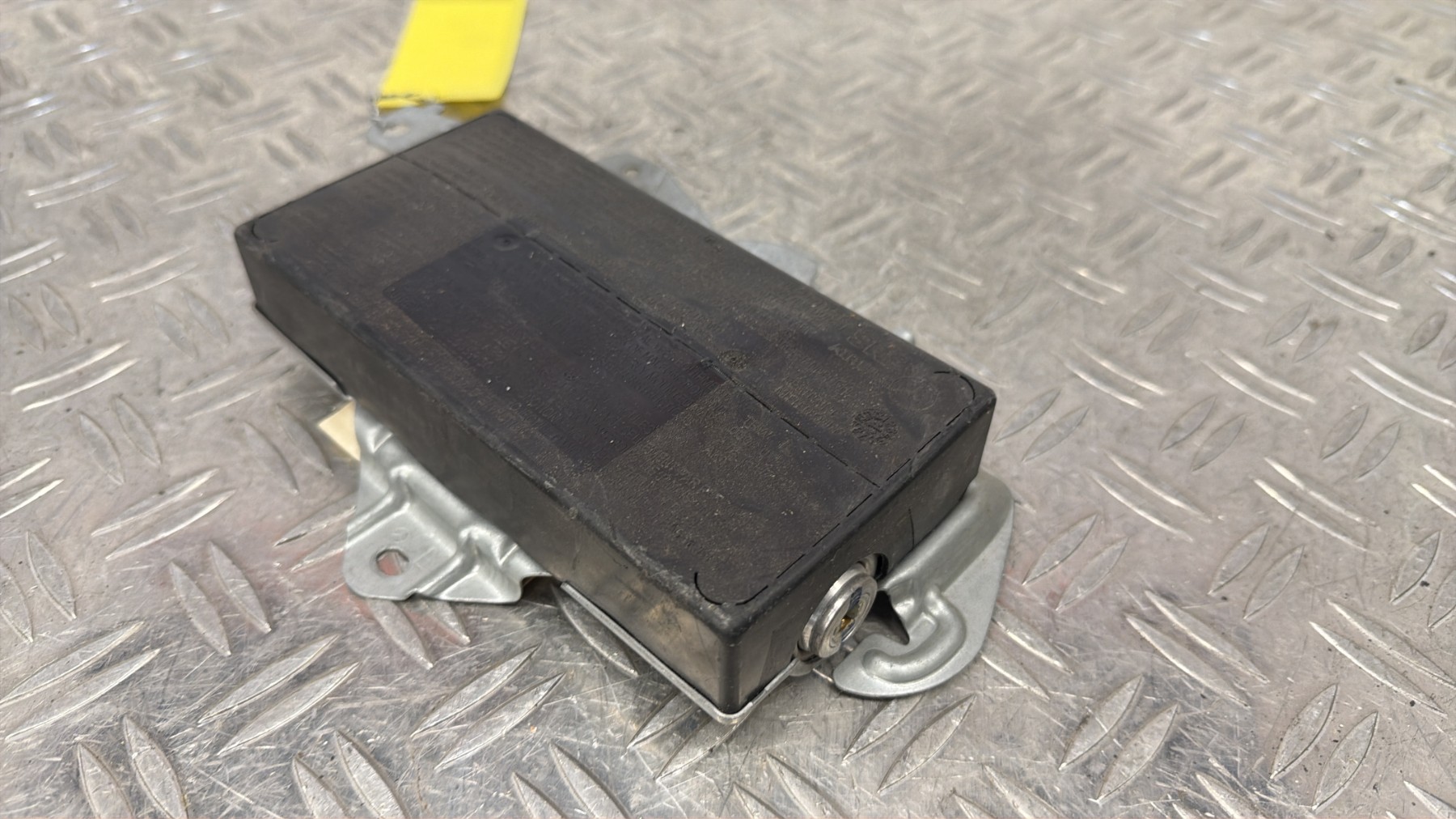 Air bag lateral gauche MERCEDES CLASSE S 220 – A2208600305