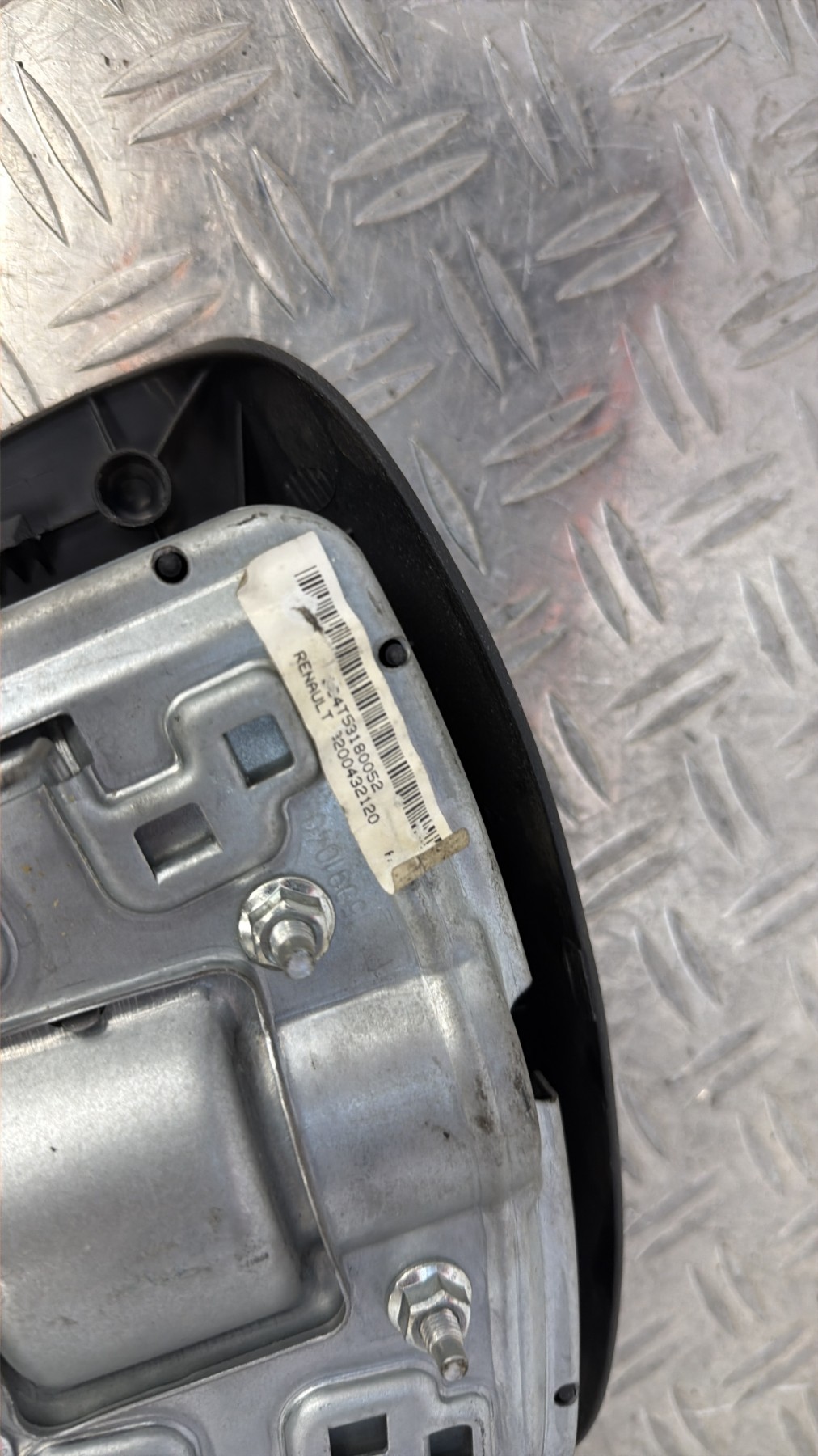 Air bag conducteur FORD FIESTA 5 PHASE 1 – 6S6AA042B85