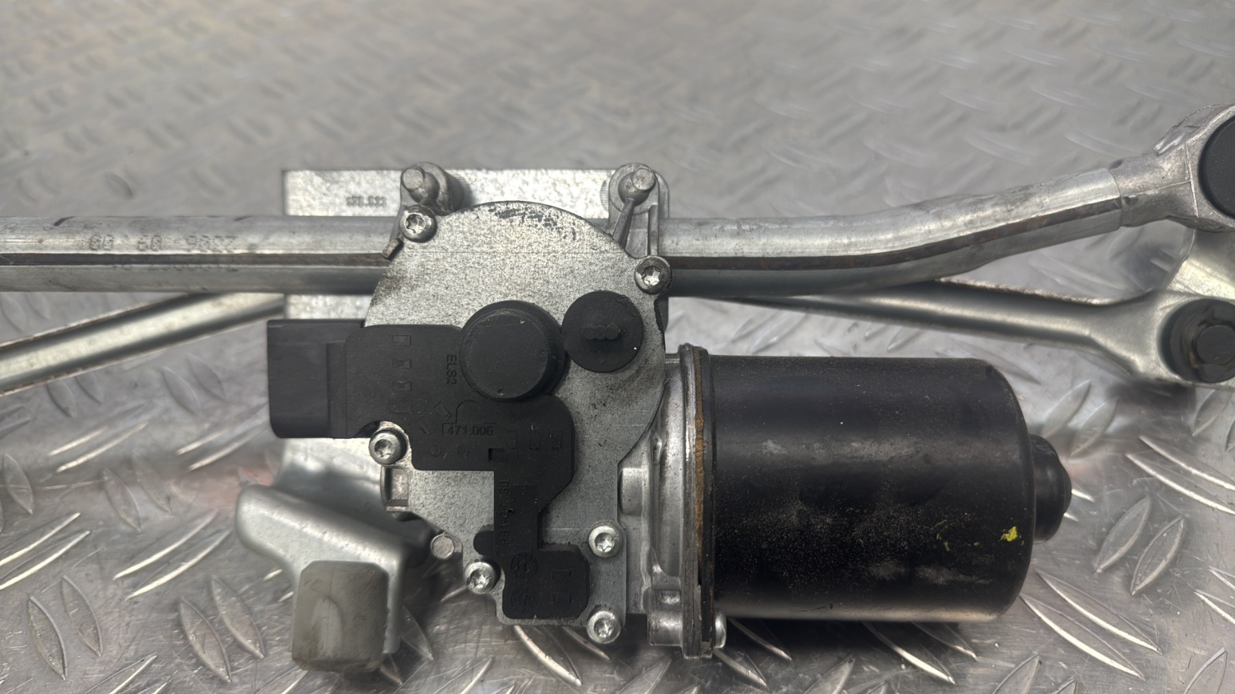 Moteur essuie glace avant BMW SERIE 1 E87 PHASE 2 – 719296301