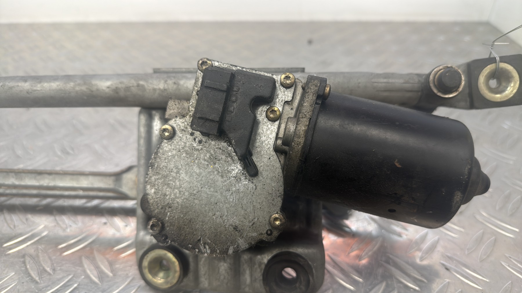 Moteur essuie glace avant FORD MONDEO 1 PHASE 2 – 93BG17624BB