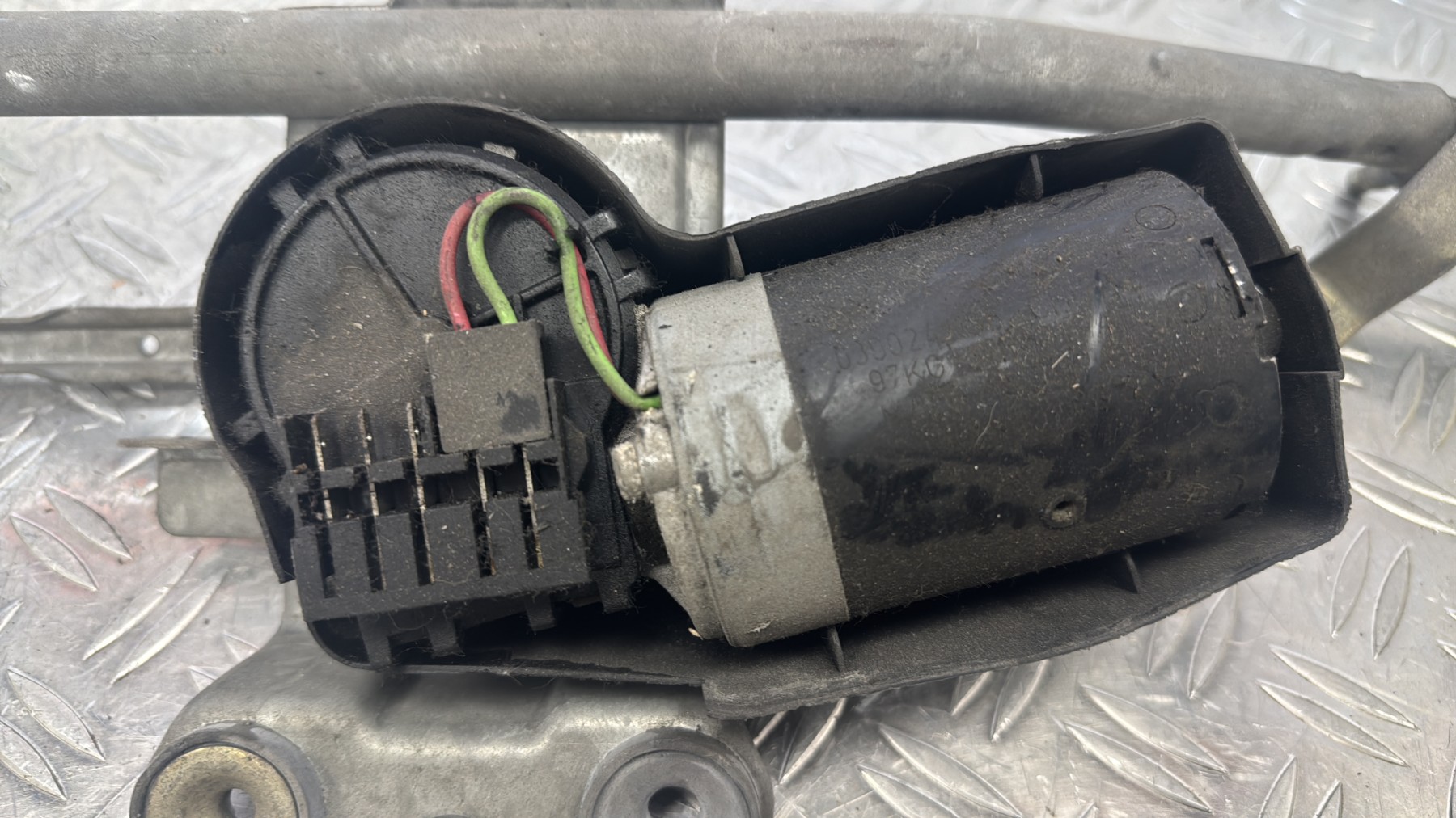 Moteur essuie glace avant FORD KA 1 PHASE 1 – 97KG17504AE