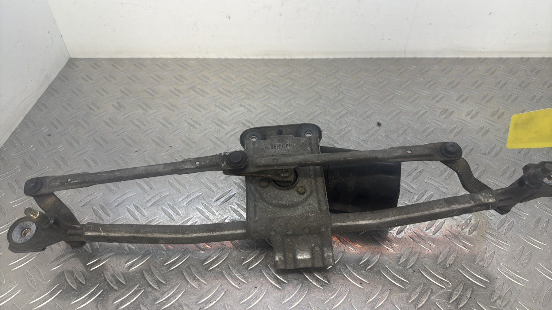 Moteur essuie glace avant FORD KA 1 PHASE 1 – 97KG17504AE