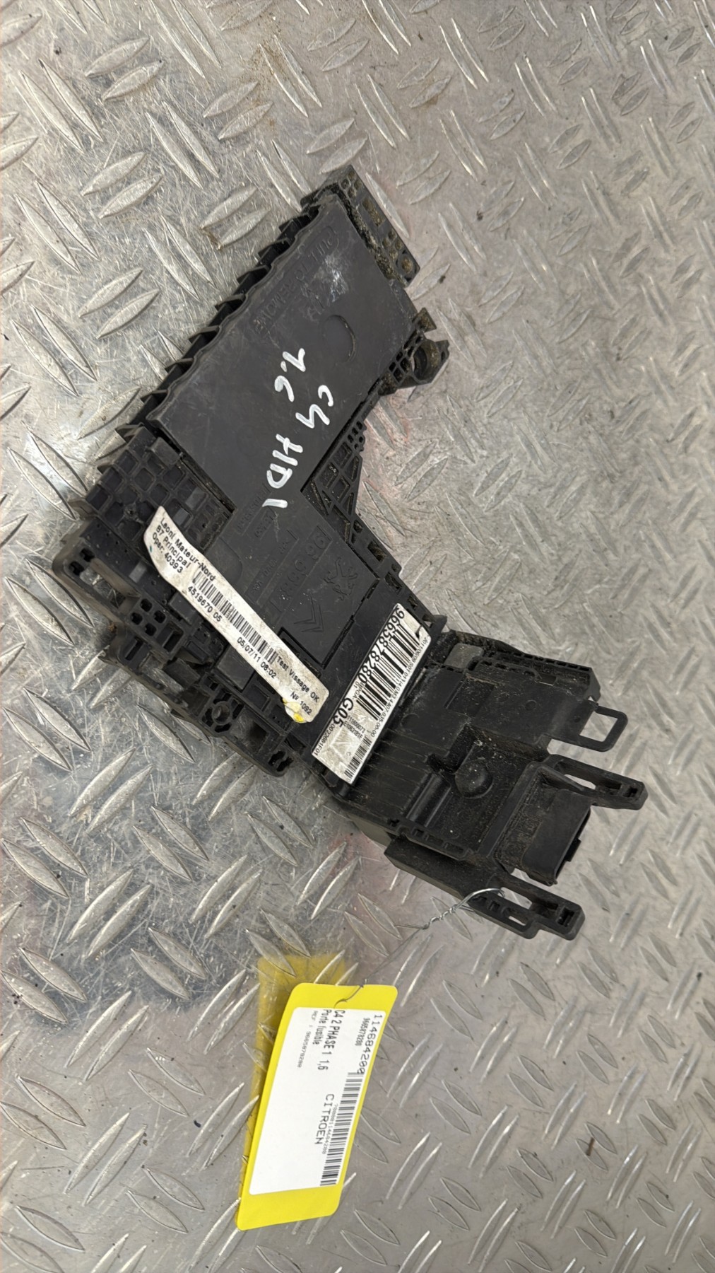 Porte fusible CITROEN C4 2 PHASE 1 – 9665878280