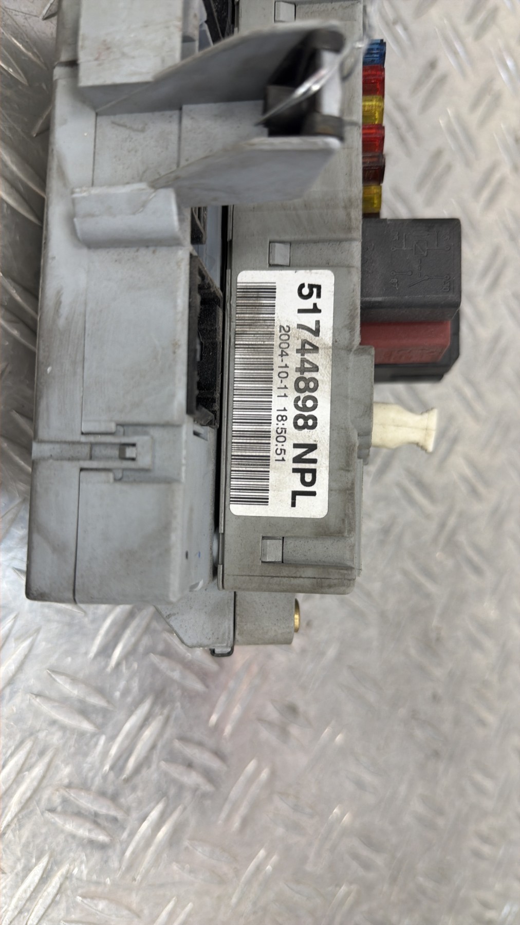 Porte fusible FIAT PUNTO 2 PHASE 1 – 51744898