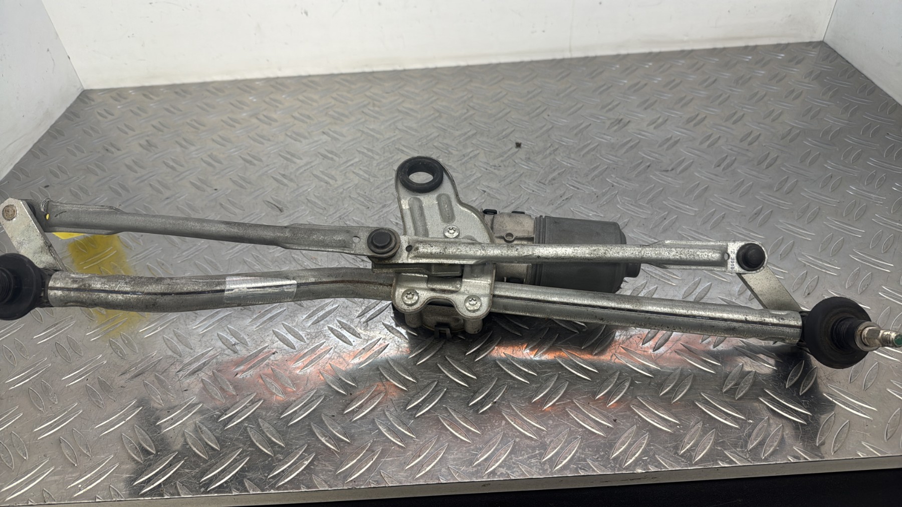 Moteur essuie glace avant BMW SERIE 3 E46 PHASE 1 – 390241712