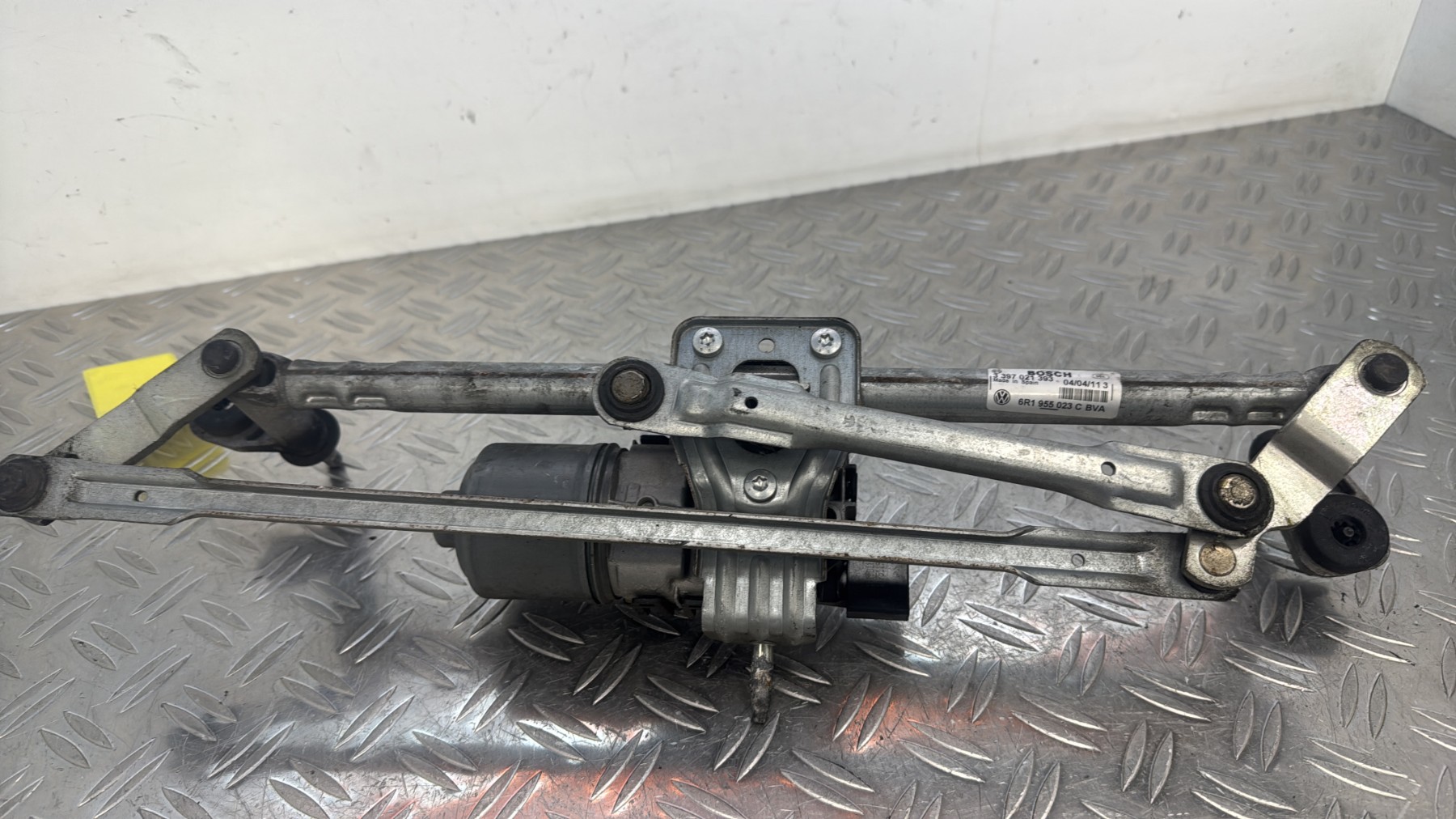 Moteur essuie glace avant VOLKSWAGEN POLO 5 PHASE 1 – 6R1955023C