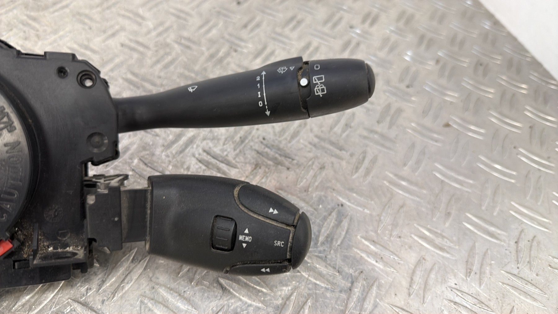 Com (Bloc Contacteur Tournant+Commodo Essuie Glace+Commodo Phare) CITROEN JUMPY – 96660130XT