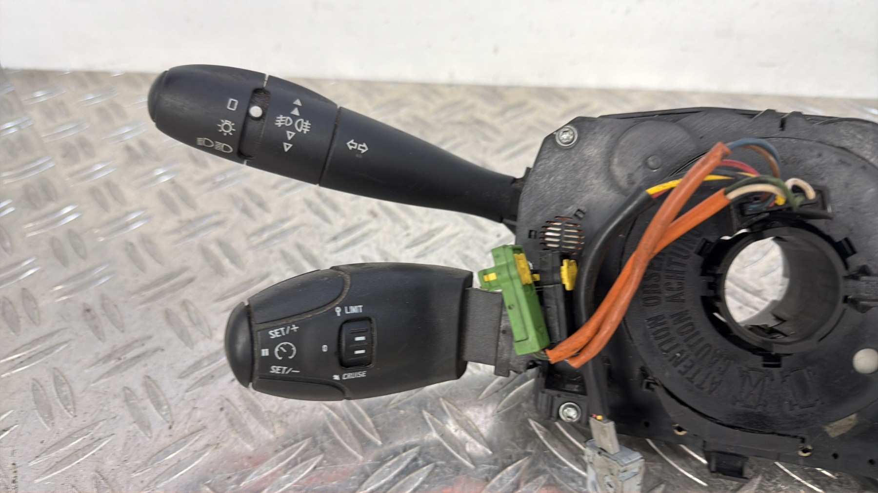 Com (Bloc Contacteur Tournant+Commodo Essuie Glace+Commodo Phare) CITROEN C5 2 – 96592426XT