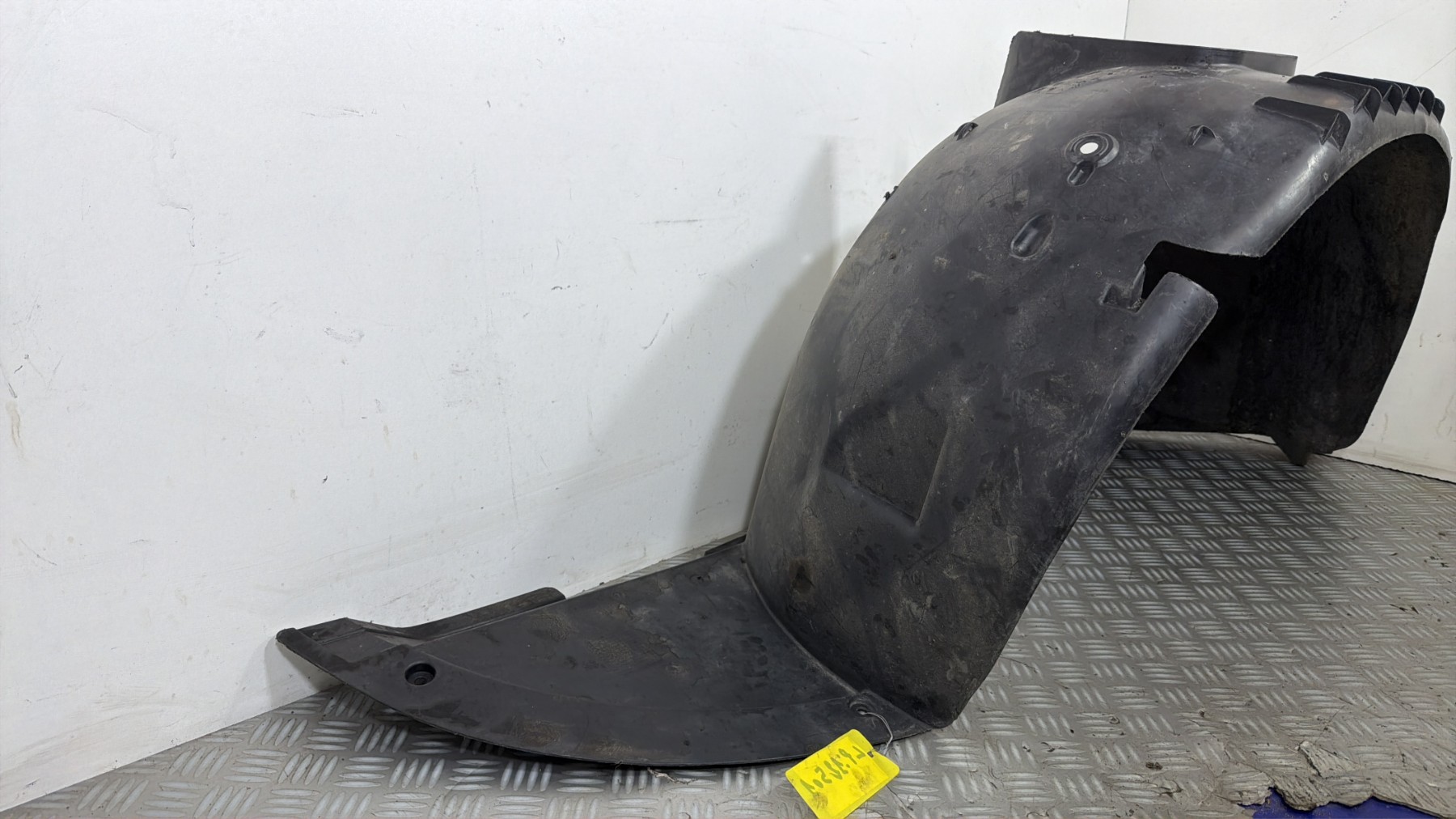 Pare boue avant gauche PEUGEOT 307 PHASE 1 – 9634009980