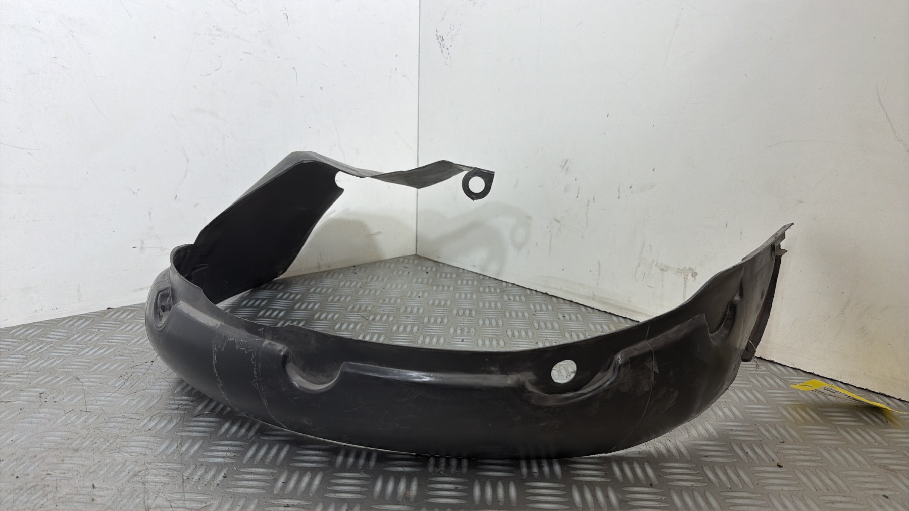 Pare boue avant gauche RENAULT TWINGO 1 PHASE 2 – 8200067399