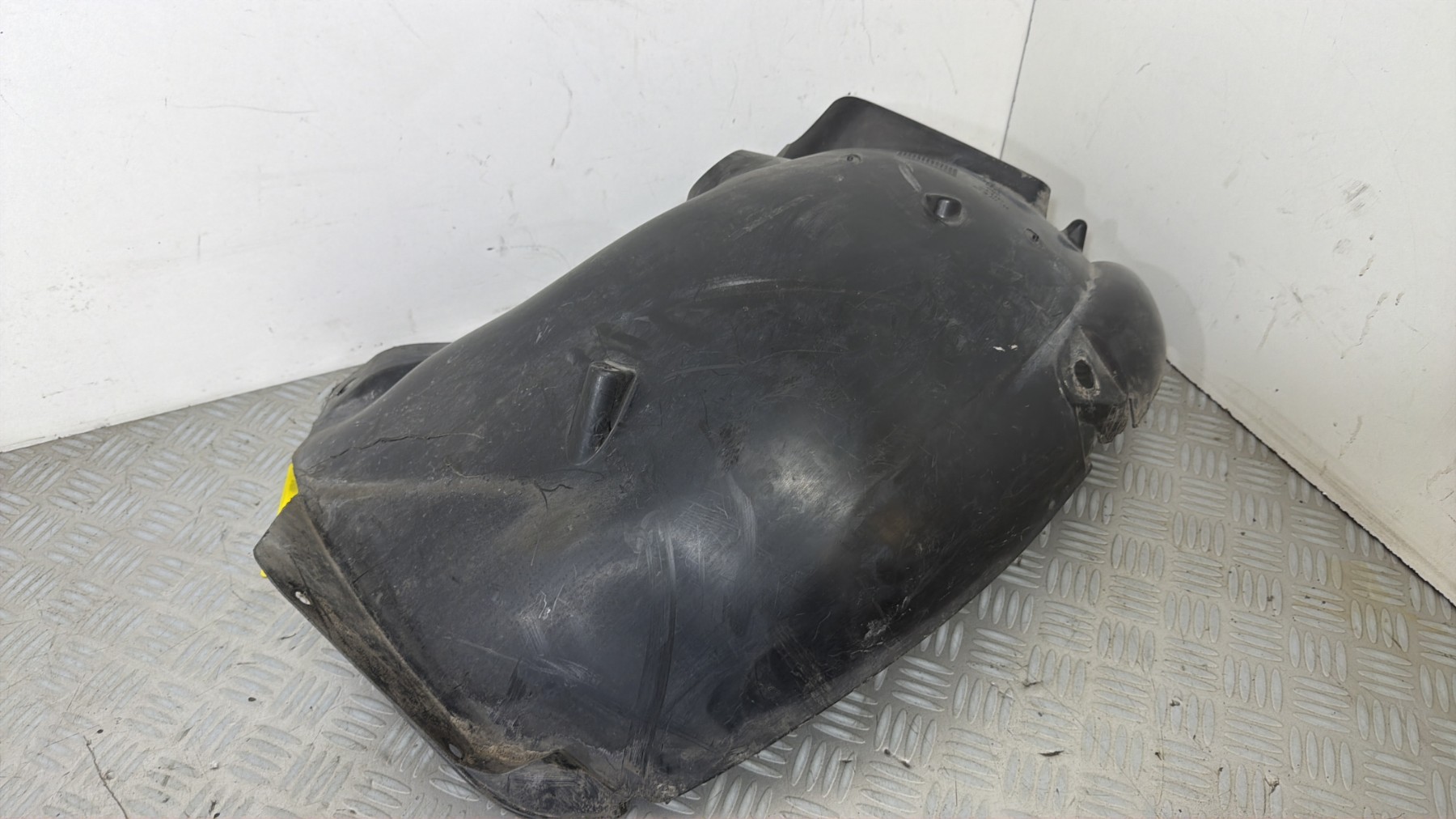 Pare boue avant gauche RENAULT CLIO 3 PHASE 1 – 8200289935