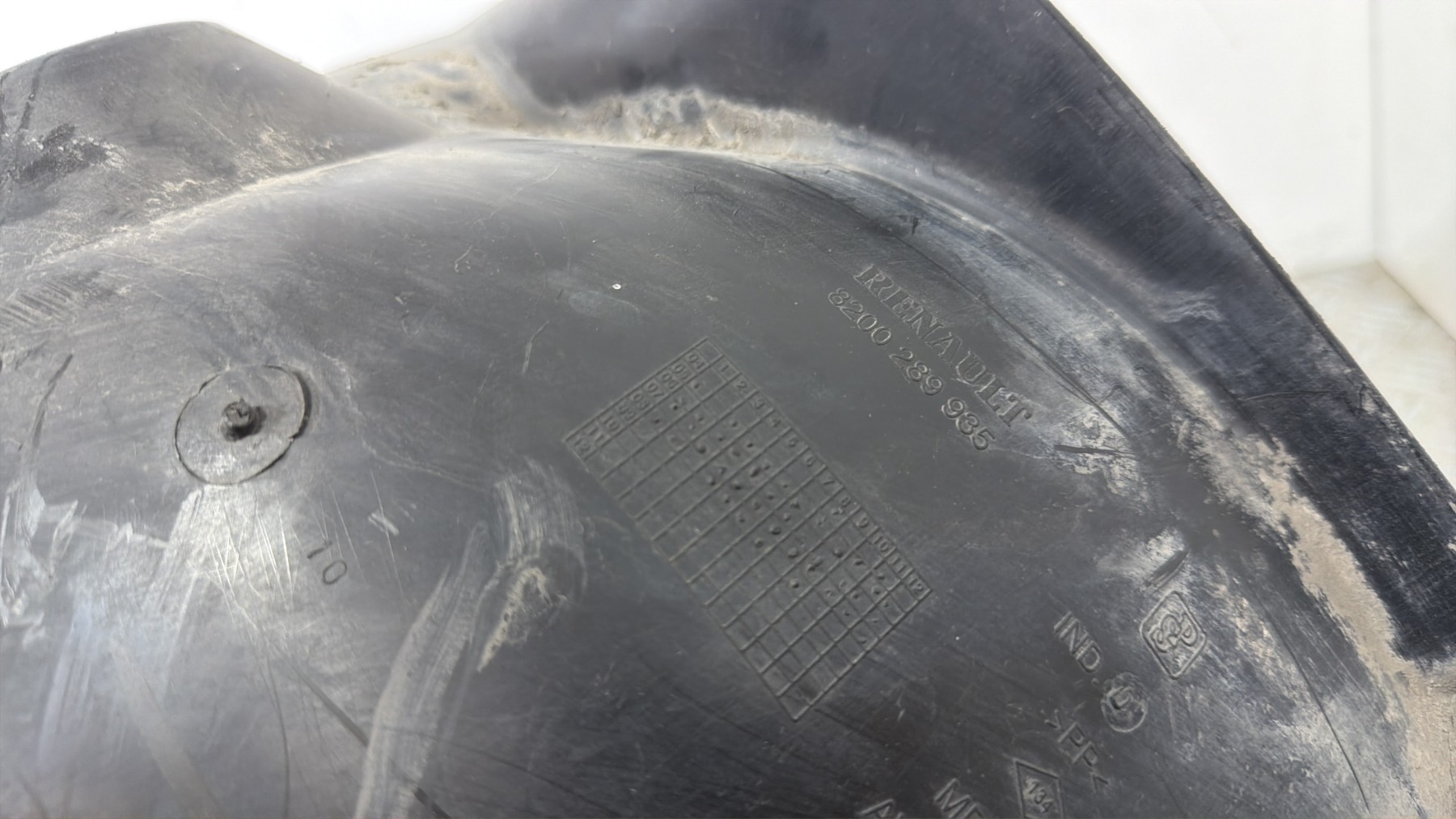 Pare boue avant gauche RENAULT CLIO 3 PHASE 1 – 8200289935