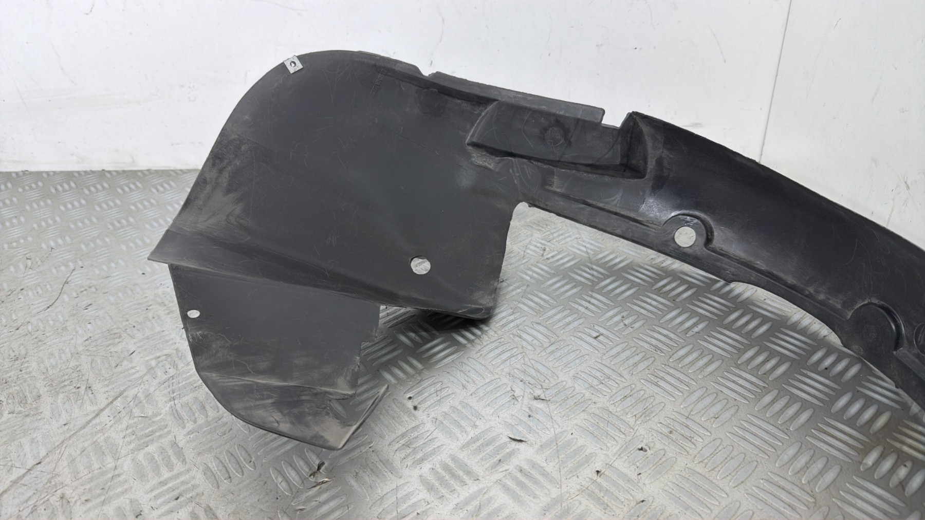Pare boue avant gauche RENAULT TWINGO 1 PHASE 3 – 7700849688