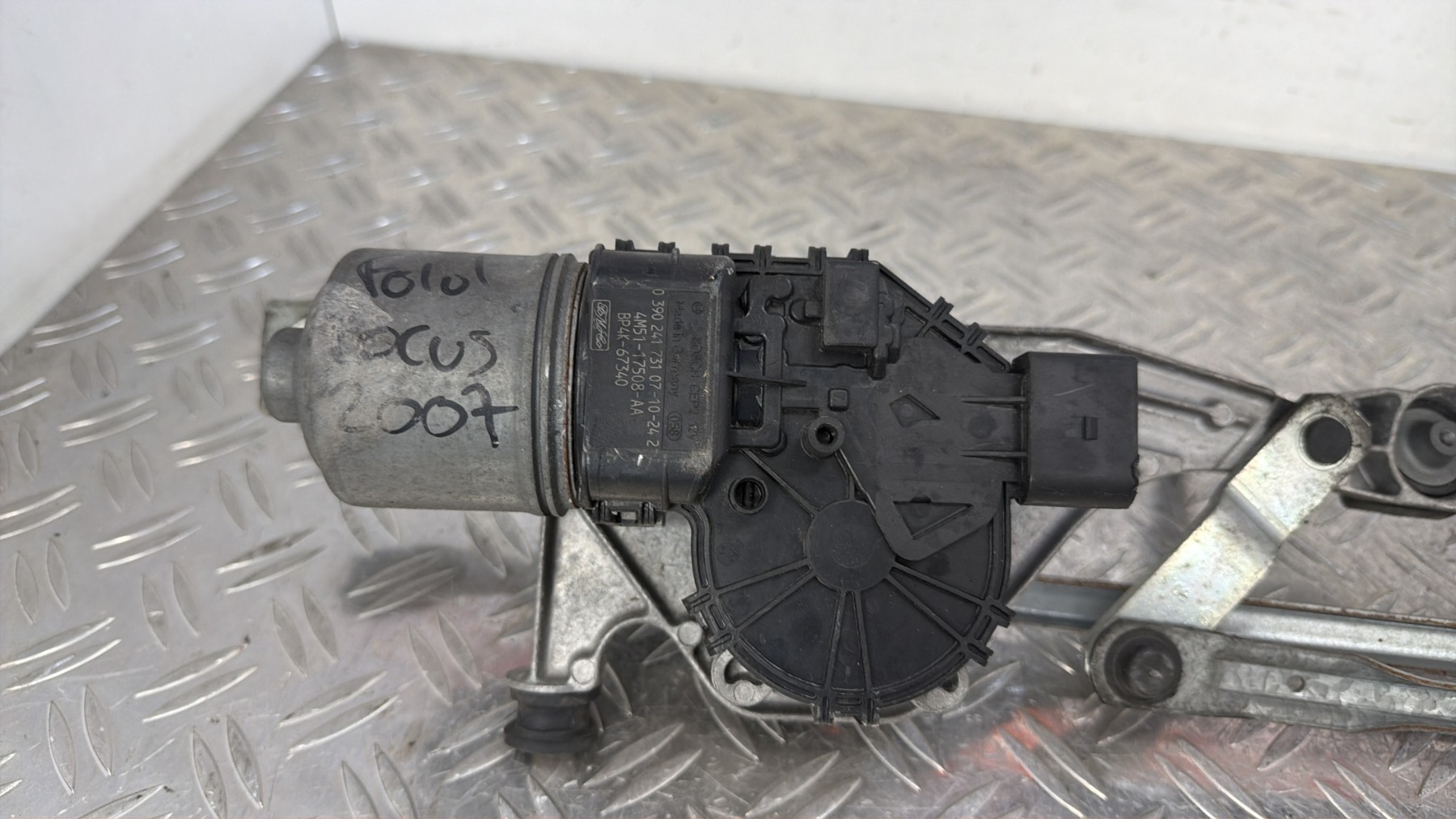 Moteur essuie glace avant FORD FOCUS 2 PHASE 2 – 4M5117504AB