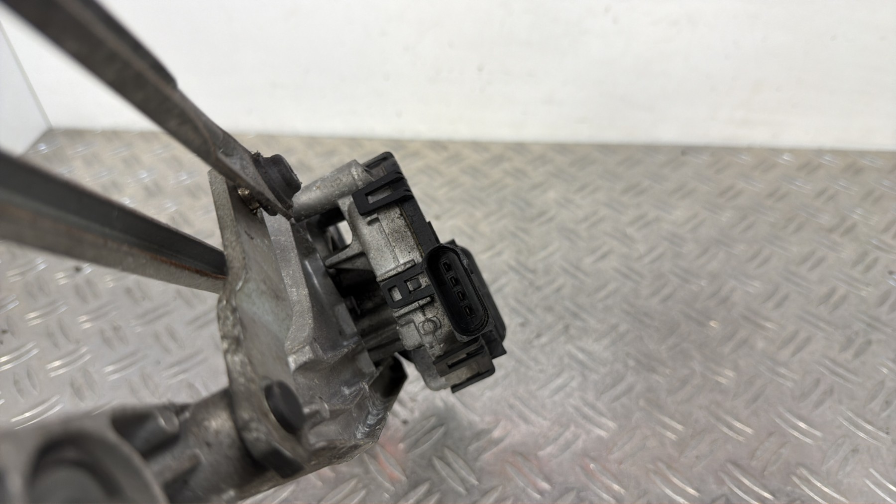 Moteur essuie glace avant FORD FOCUS 2 PHASE 2 – 4M5117504AB