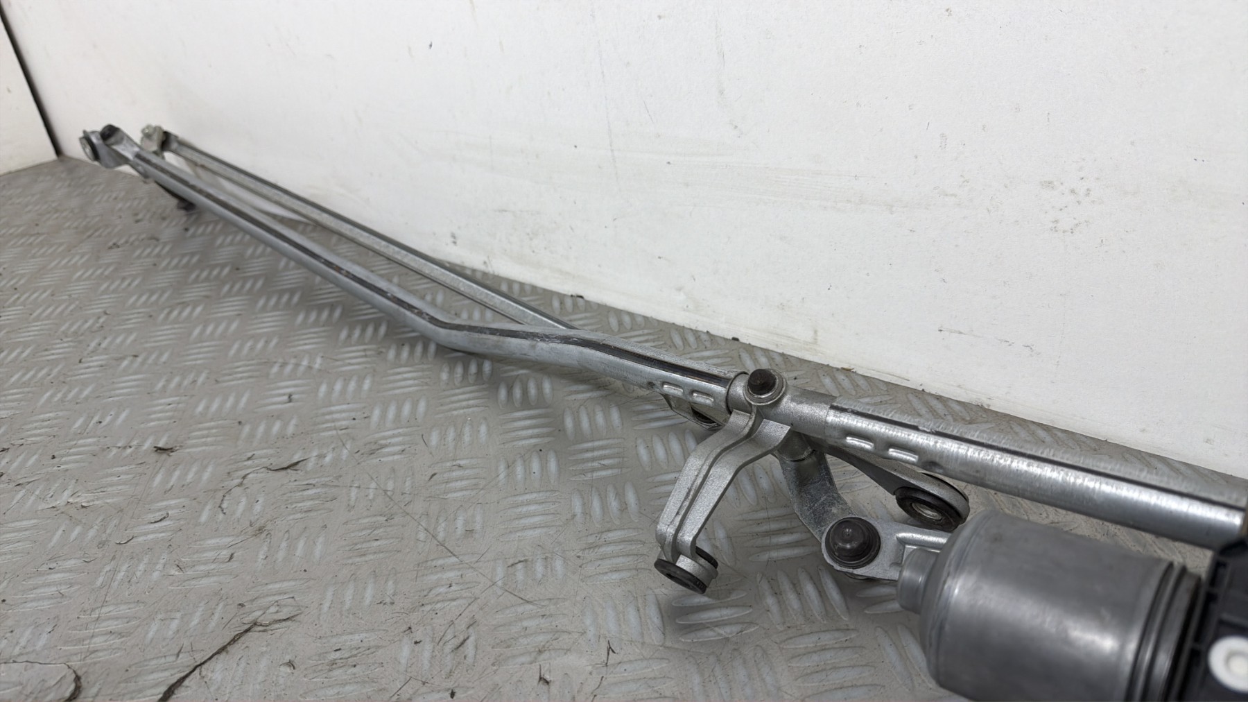 Moteur essuie glace avant PEUGEOT 308 1 PHASE 1 – 390241869