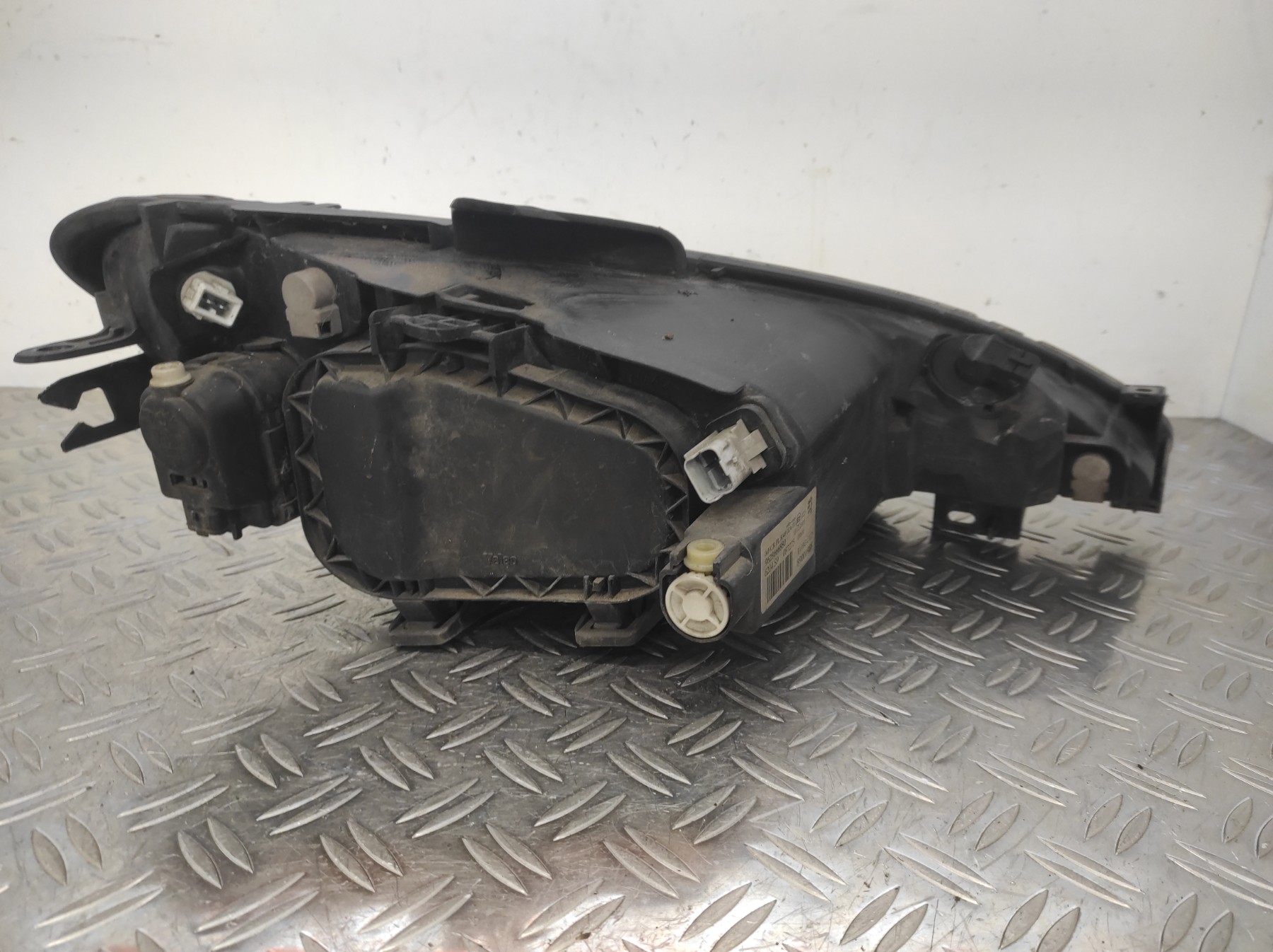 Optique avant principal gauche (feux)(phare) PEUGEOT 206 PHASE 2 – 00006204S9