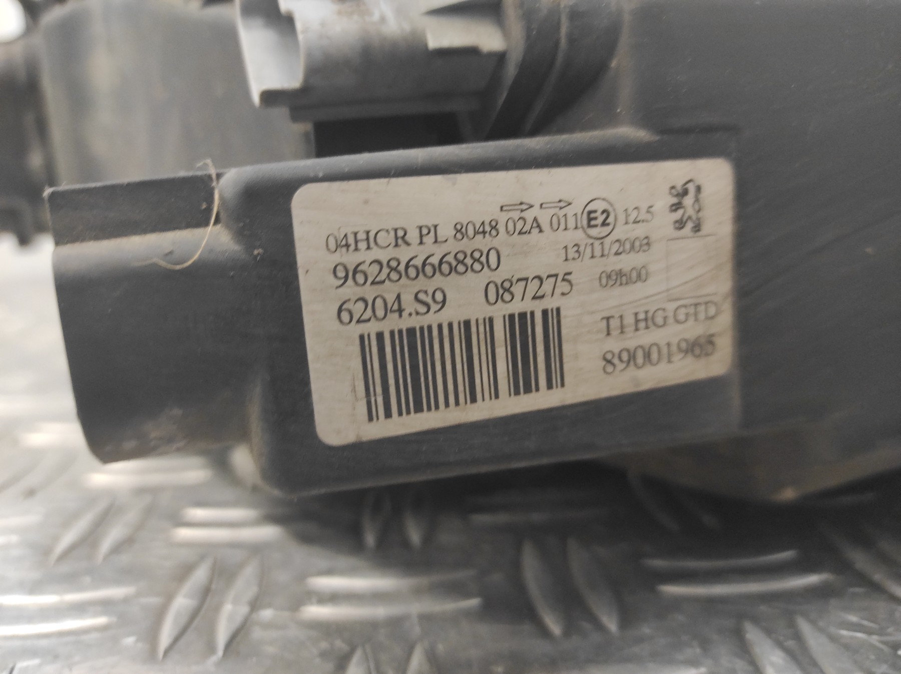 Optique avant principal gauche (feux)(phare) PEUGEOT 206 PHASE 2 – 00006204S9