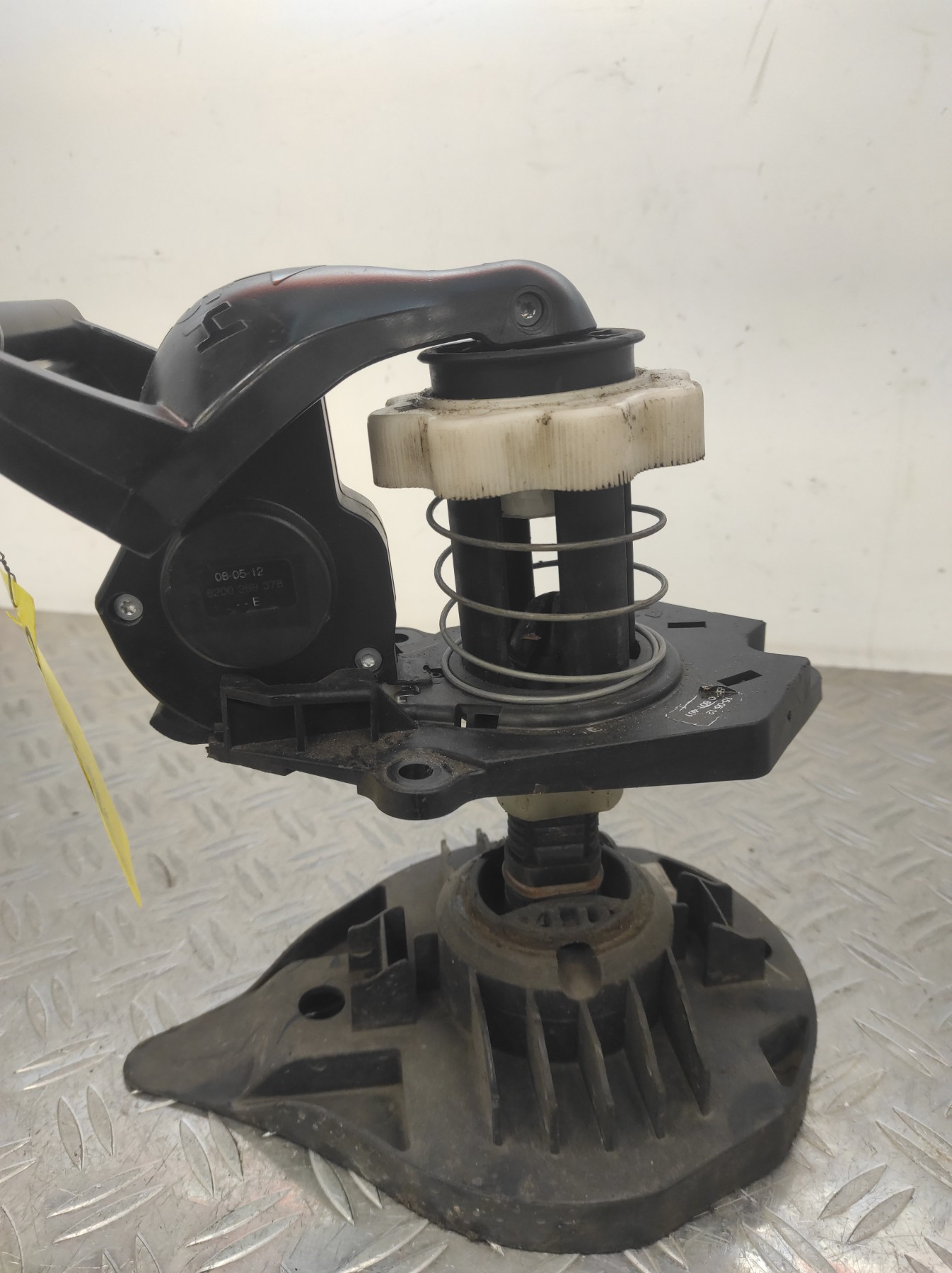 Panier roue de secours RENAULT CLIO 3 PHASE 1