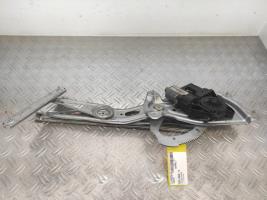 Moteur leve vitre arriere droit RENAULT SCENIC 3 PHASE 1 – 827303178R