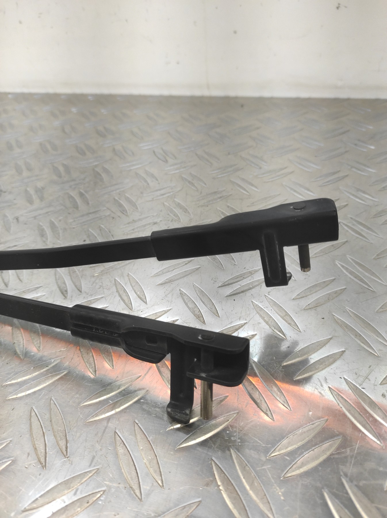 Bras essuie glace avant RENAULT GRAND MODUS PHASE 2 – 8200360823