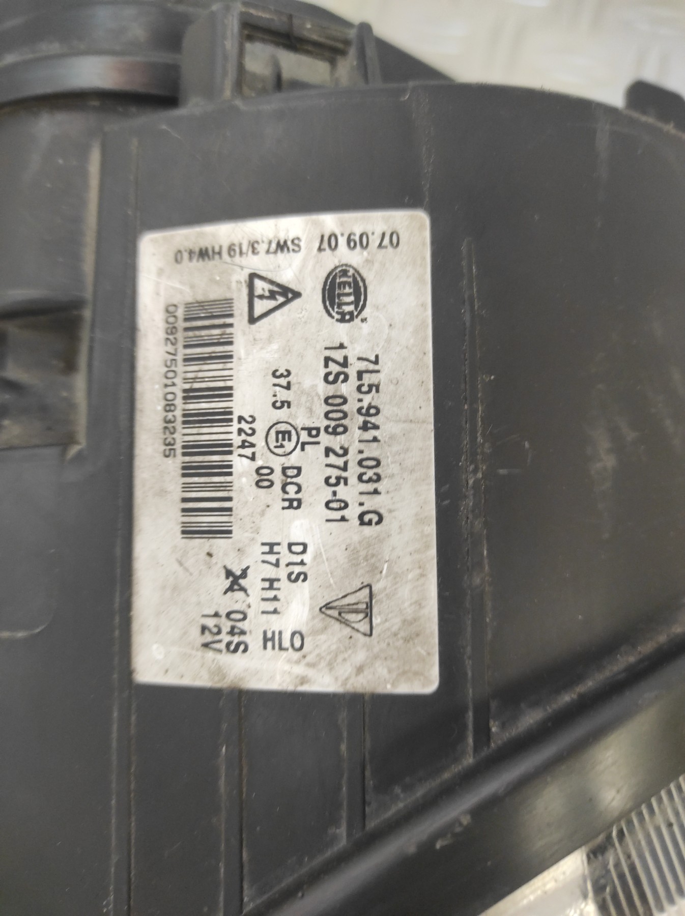 Optique avant principal gauche (feux)(phare) PORSCHE CAYENNE – 7L5941031D