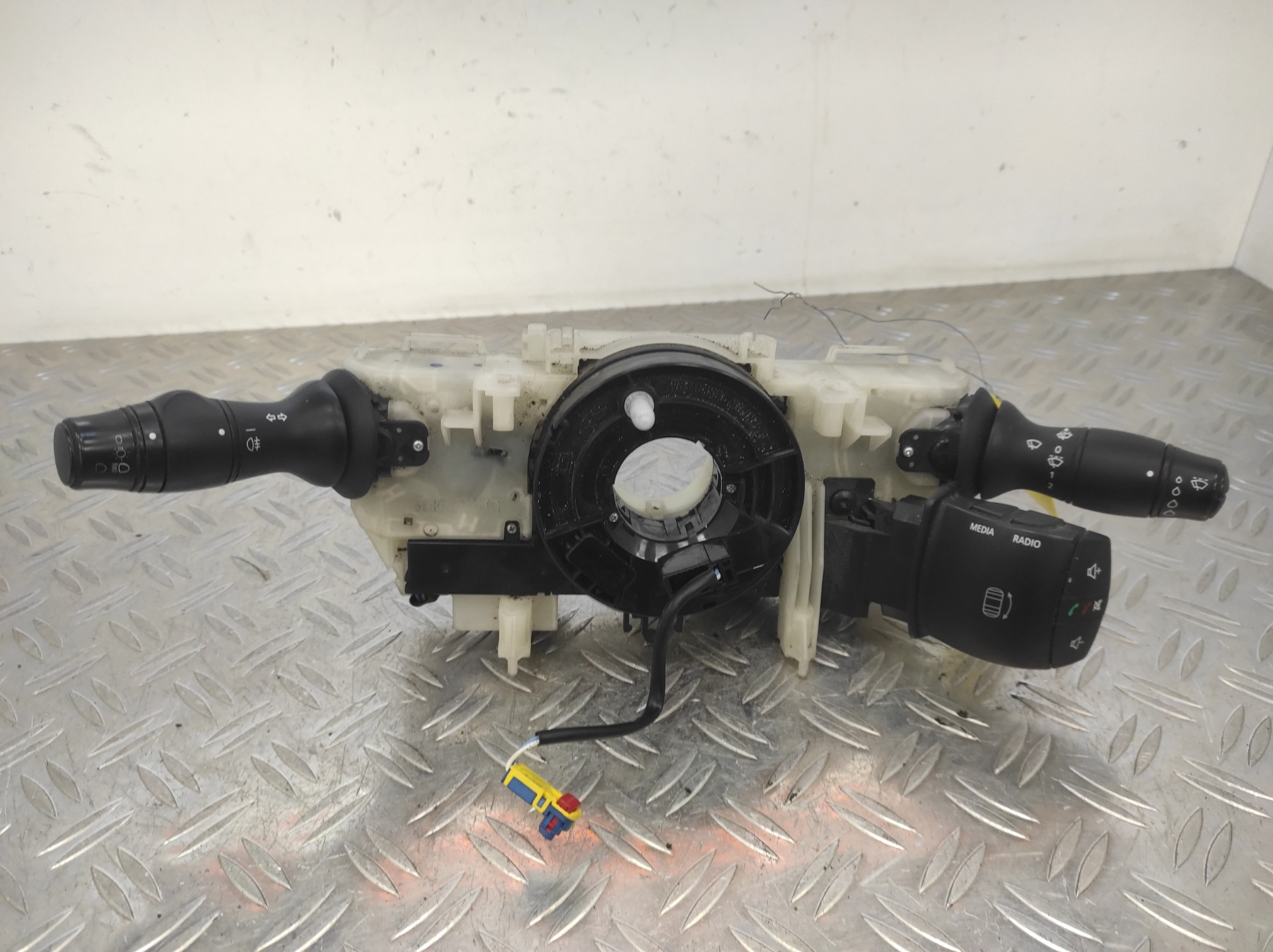 Com (Bloc Contacteur Tournant+Commodo Essuie Glace+Commodo Phare) RENAULT MEGANE 3 PHASE 2