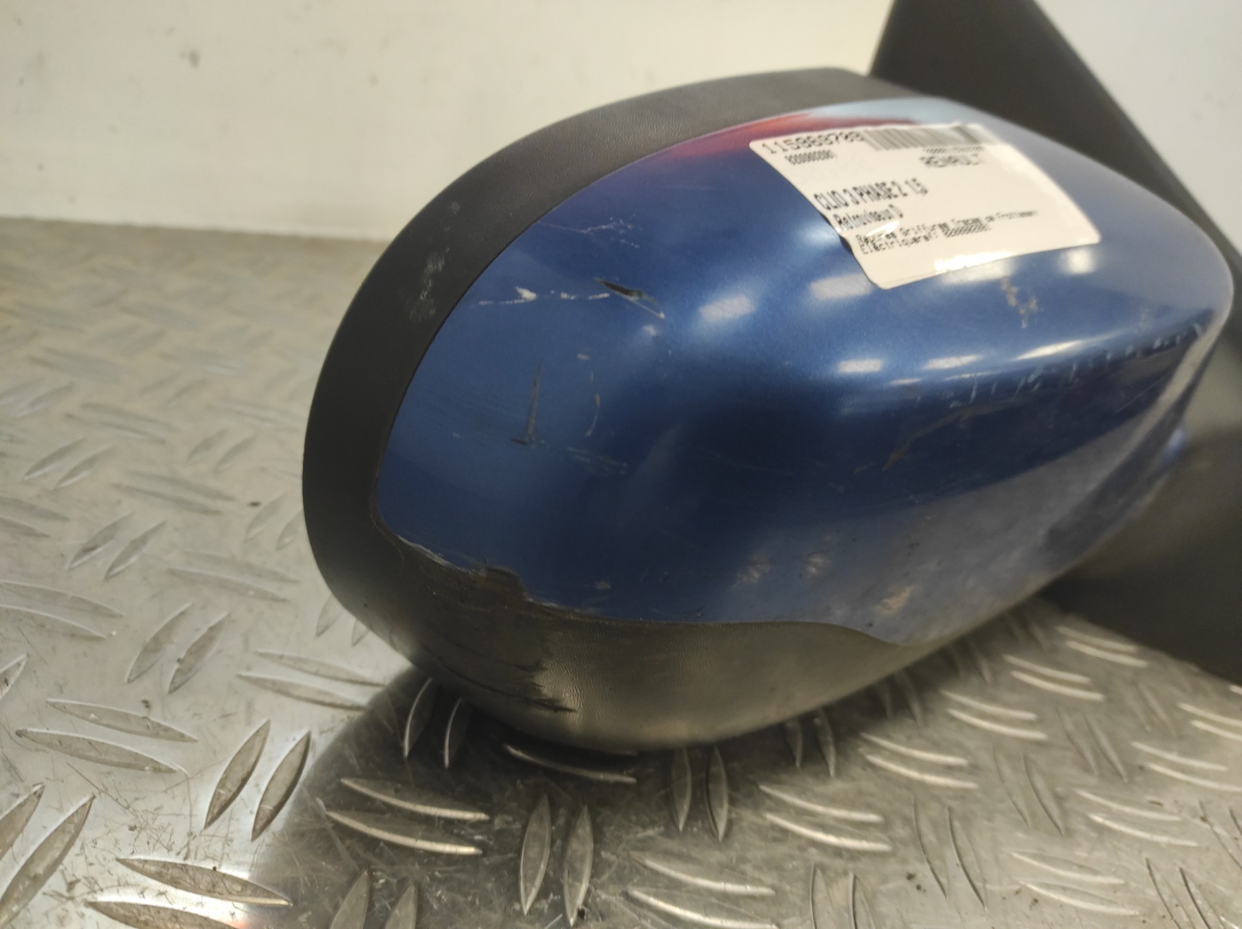 Retroviseur droit RENAULT CLIO 3 – 8200802081