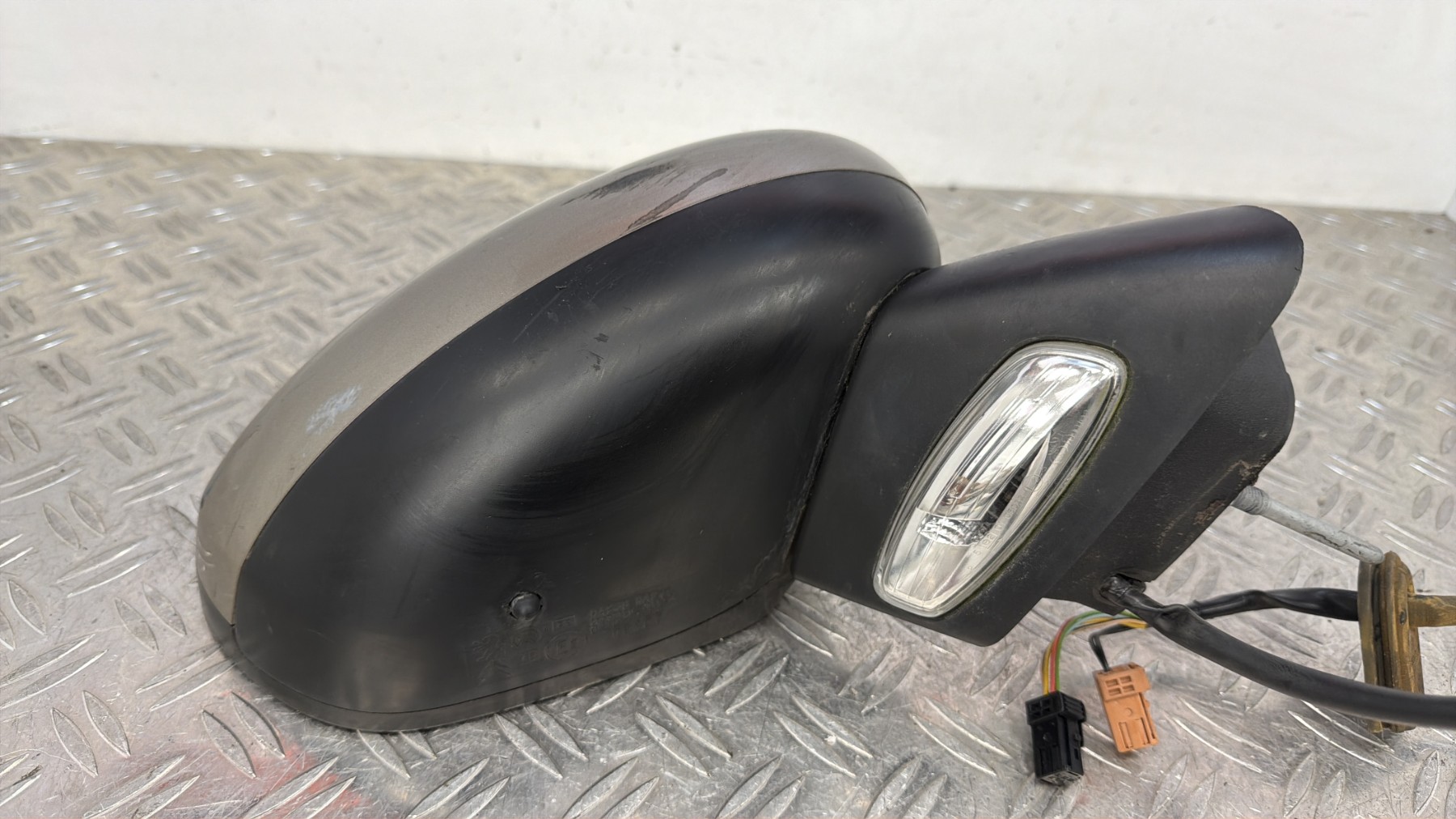 Retroviseur droit CITROEN C3 2 PHASE 1 – 232676024