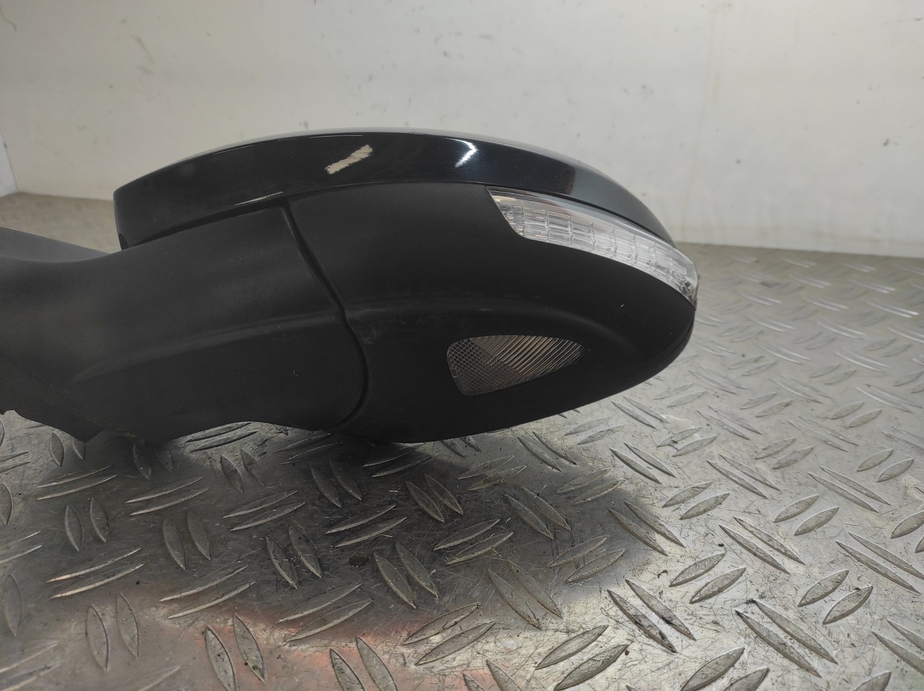 Retroviseur gauche VOLKSWAGEN TIGUAN 1 PHASE 1 – 5N1857501AH