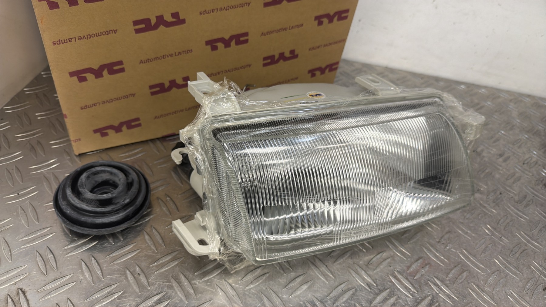 Optique avant principal droit (feux)(phare) OPEL ASTRA F PHASE 1 – 203102452