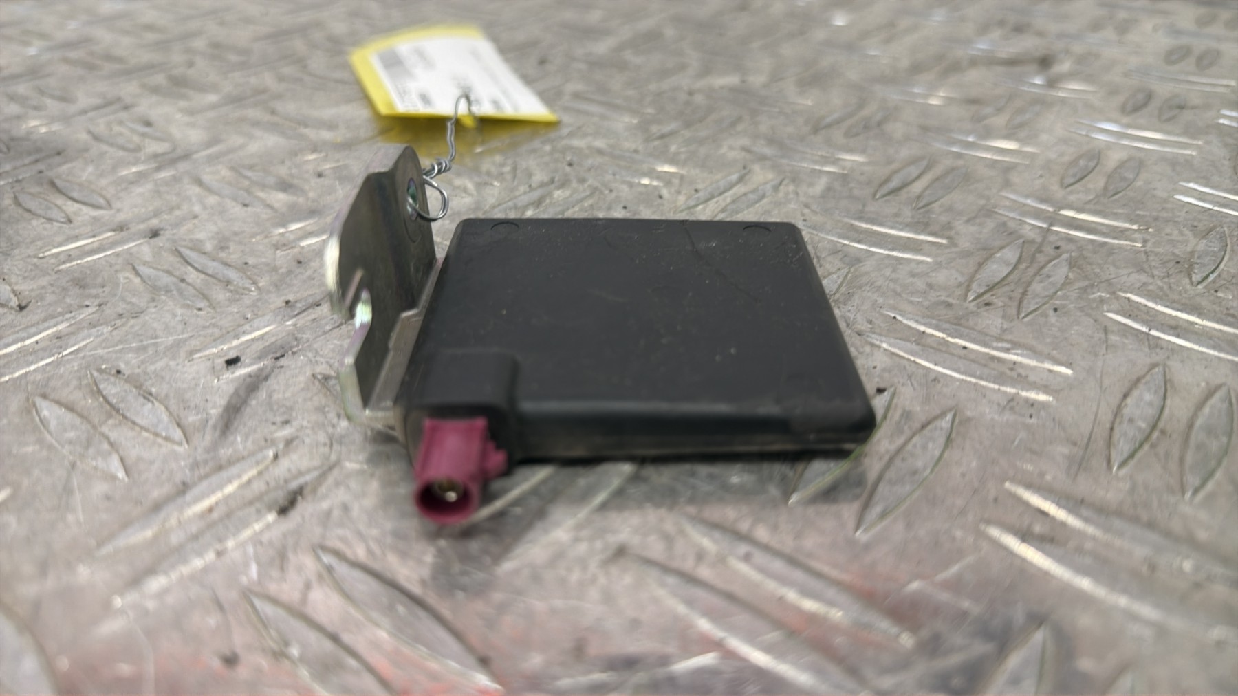 Antenne VOLKSWAGEN T-ROC PHASE 1 – 2GA035534