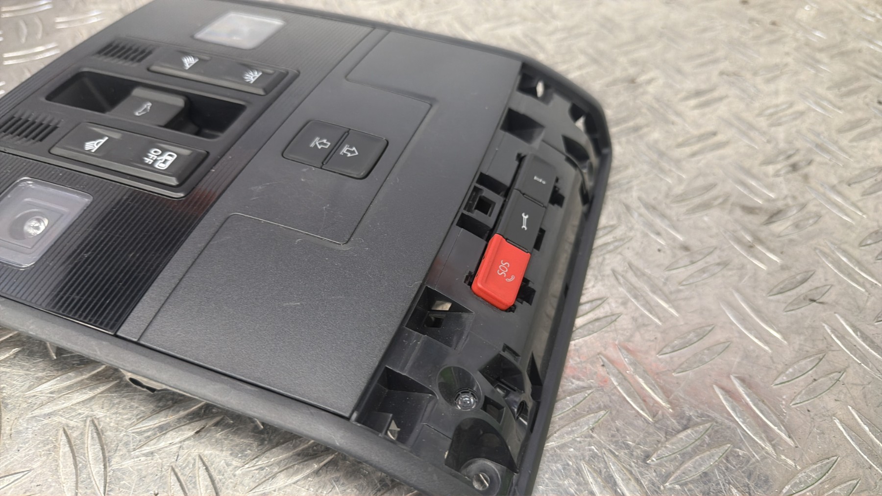 Eclairage de plafonnier VOLKSWAGEN T-ROC PHASE 1 – 510867591A