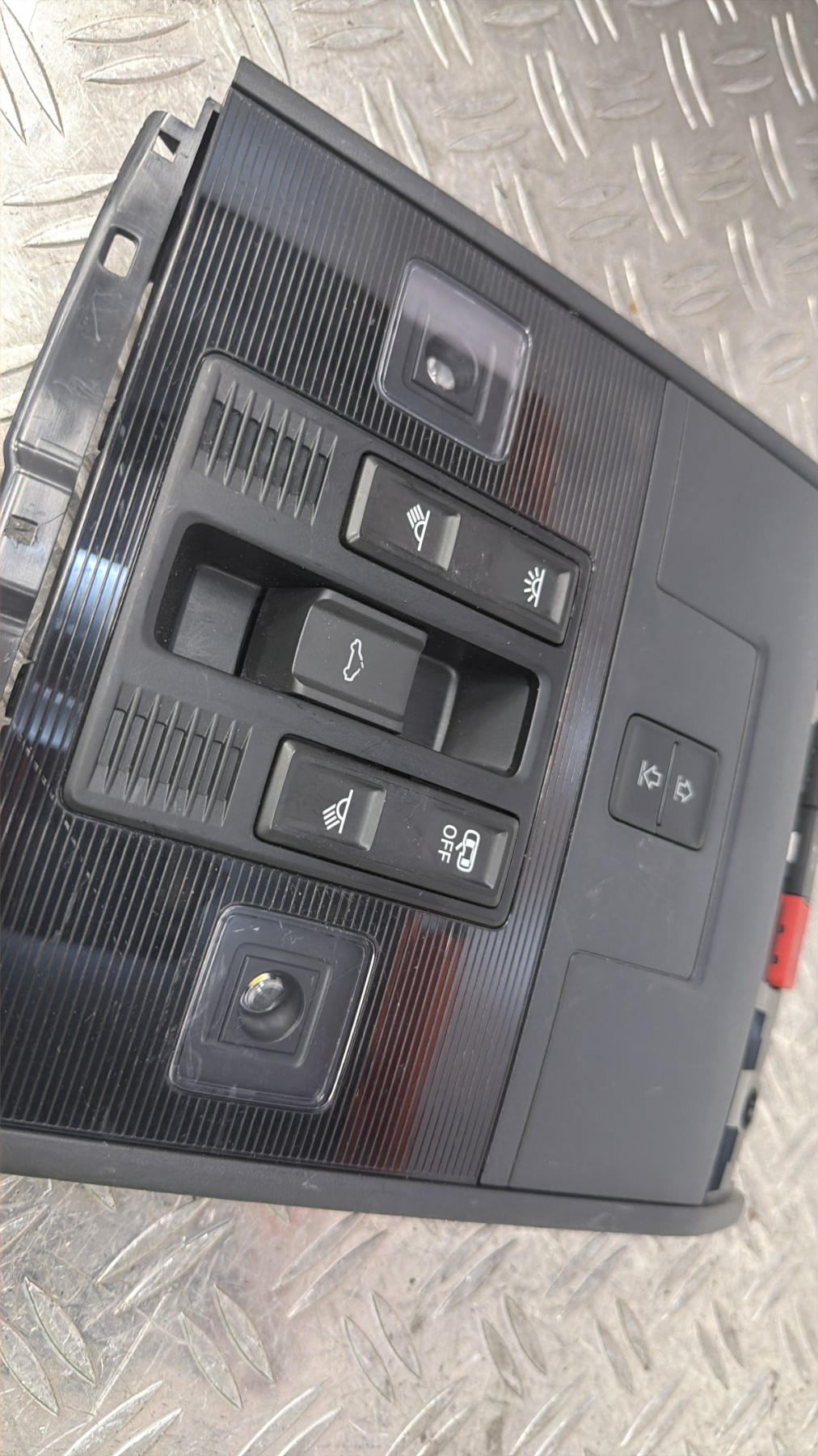 Eclairage de plafonnier VOLKSWAGEN T-ROC PHASE 1 – 510867591A