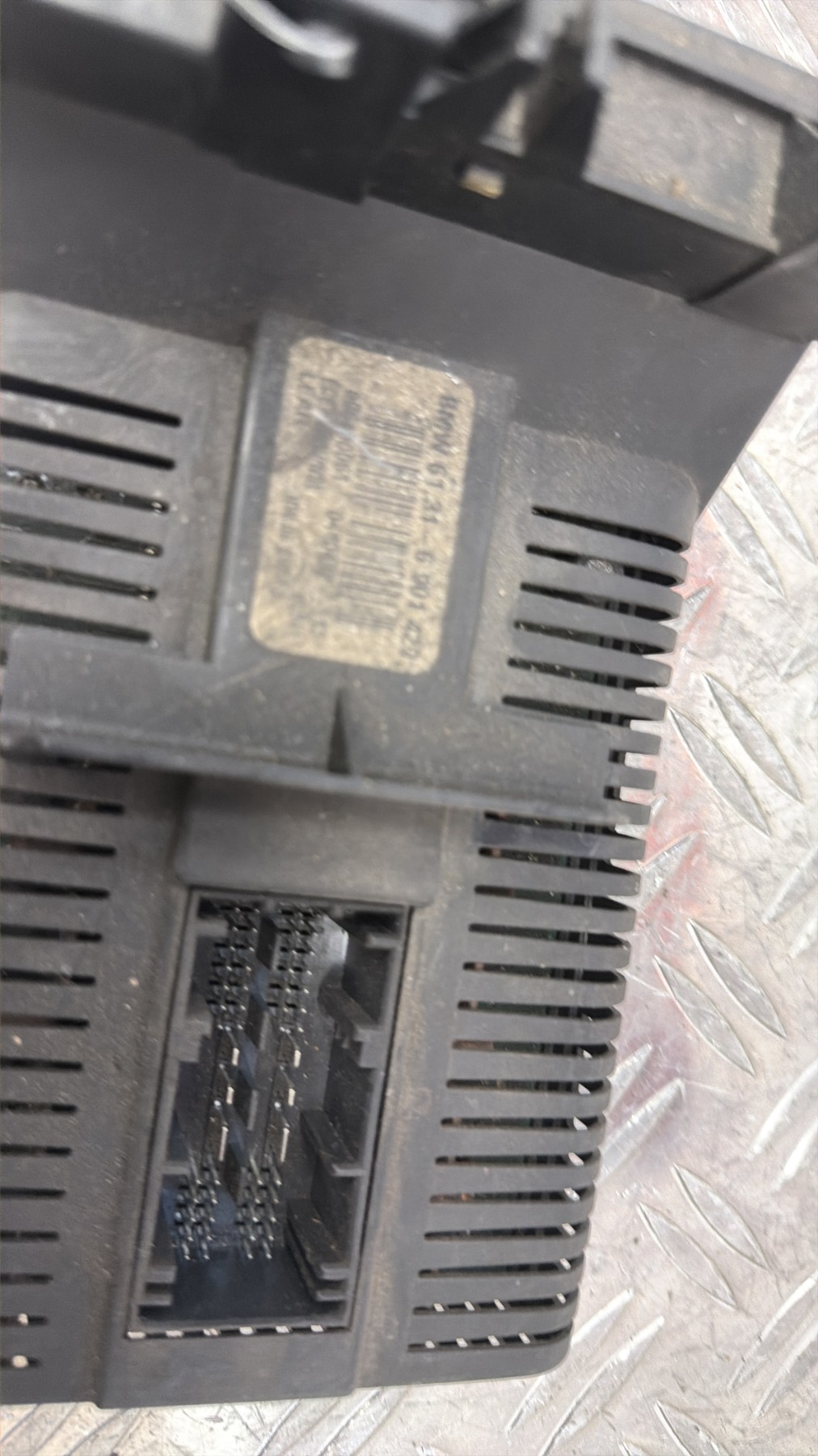 Commande de phare BMW SERIE 3 E46 PHASE 2 – 61316901429