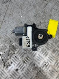 Moteur leve vitre arriere droit VOLKSWAGEN POLO 6 PHASE 1 – 5Q0959408