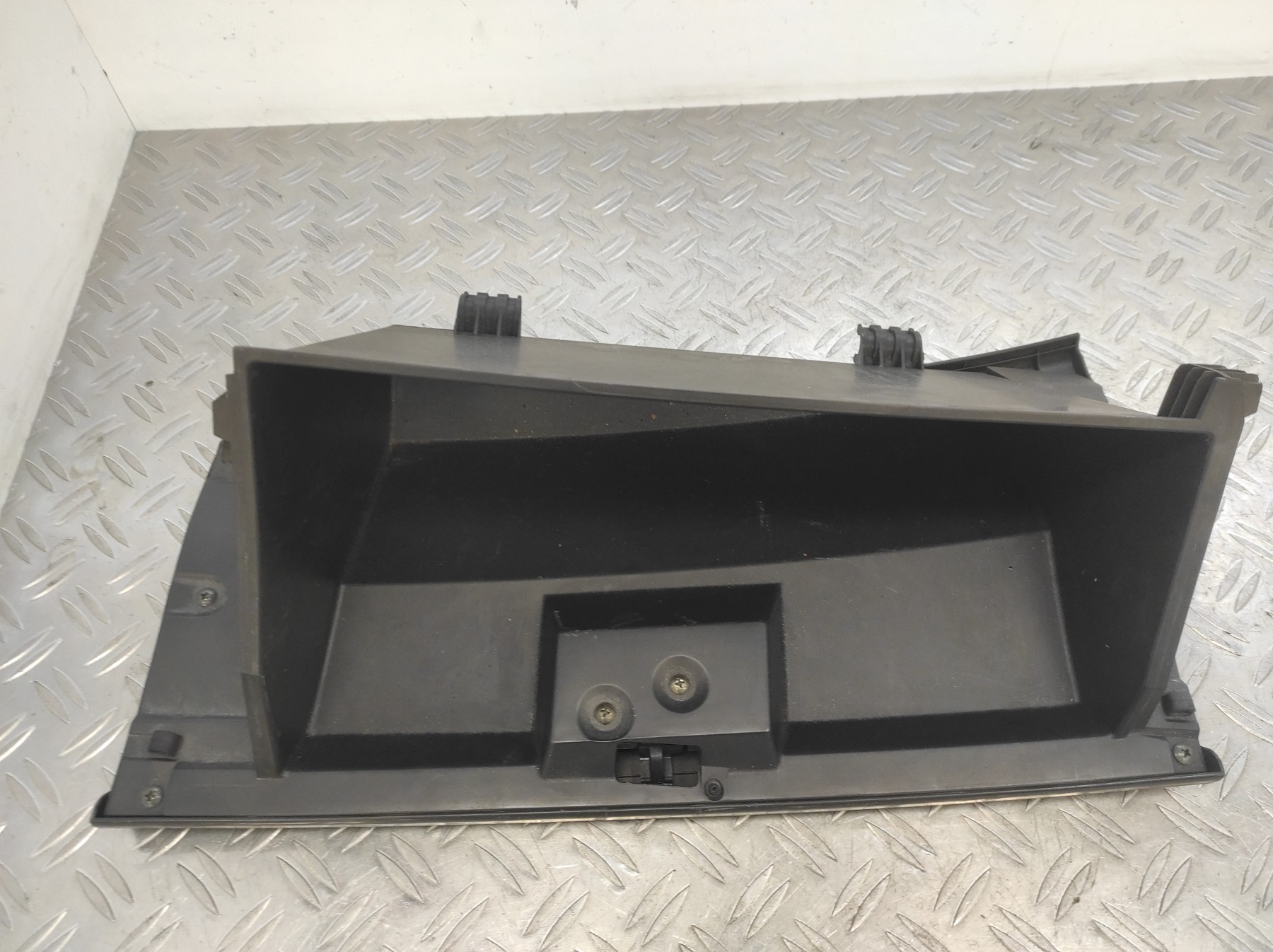 Boite a gants SUZUKI SWIFT 3 – 7341262J1