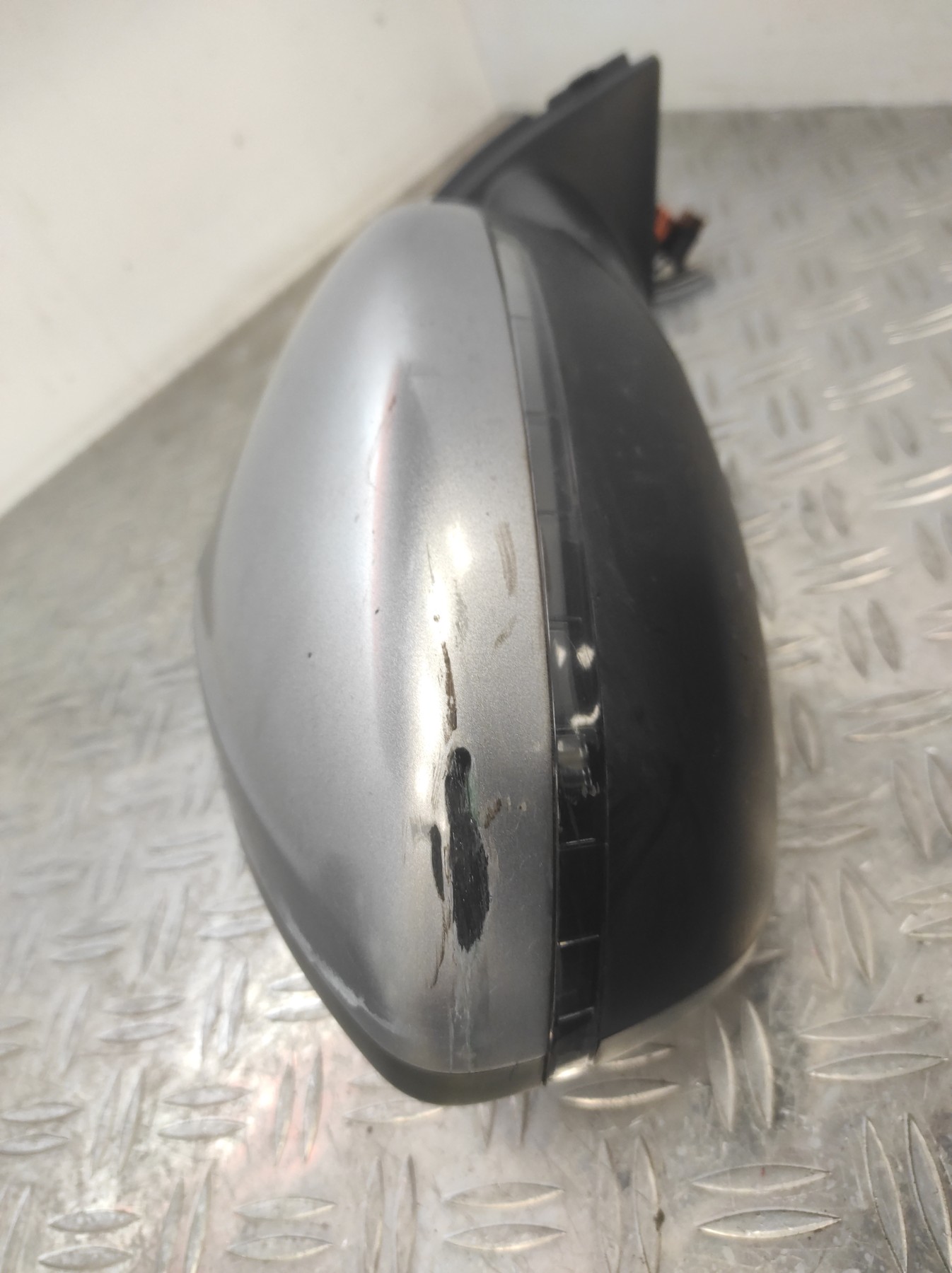 Retroviseur droit PEUGEOT 308 2 SW PHASE 1 BREAK – 98088637XT