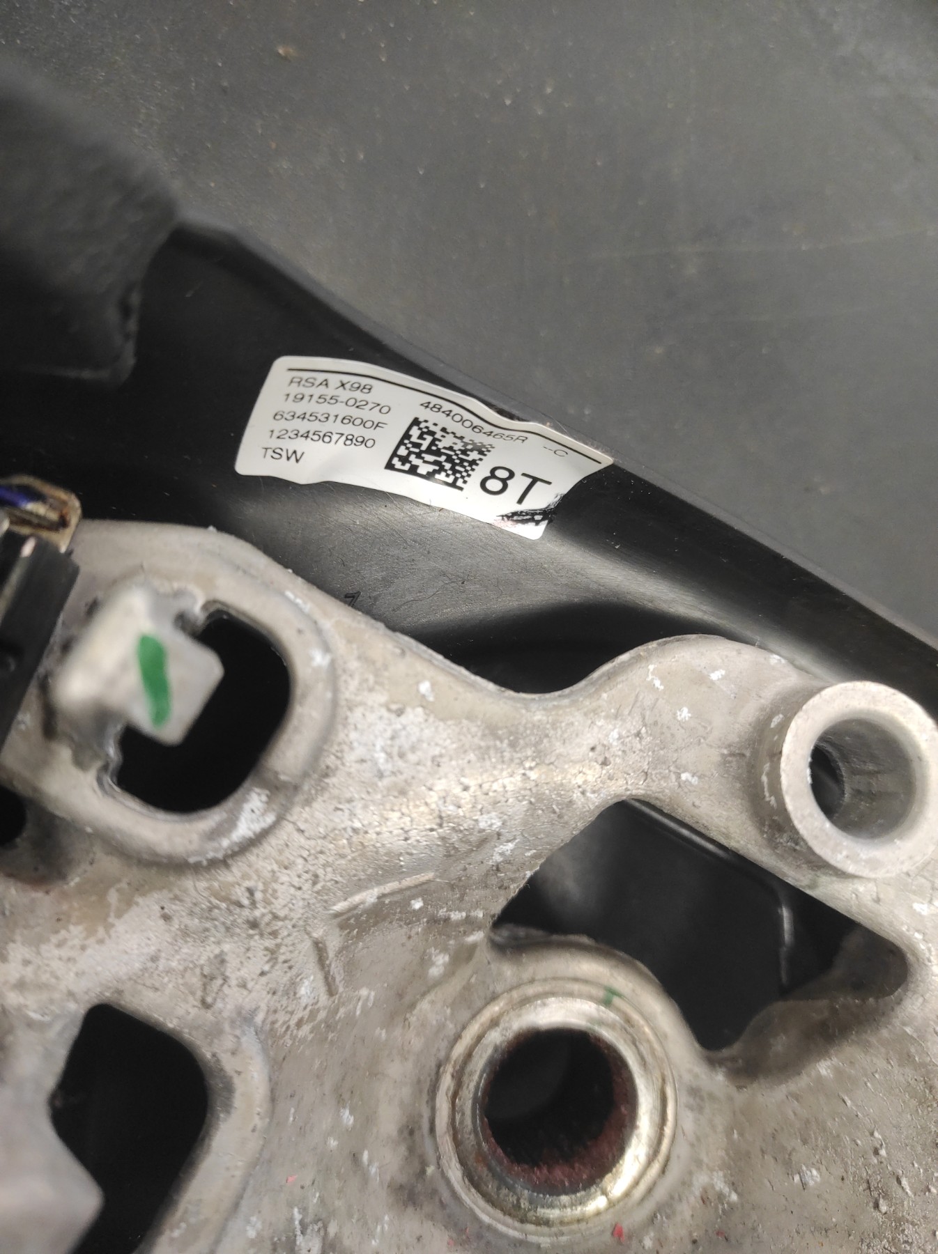 Volant RENAULT CLIO 4 PHASE 2 – 484006465R