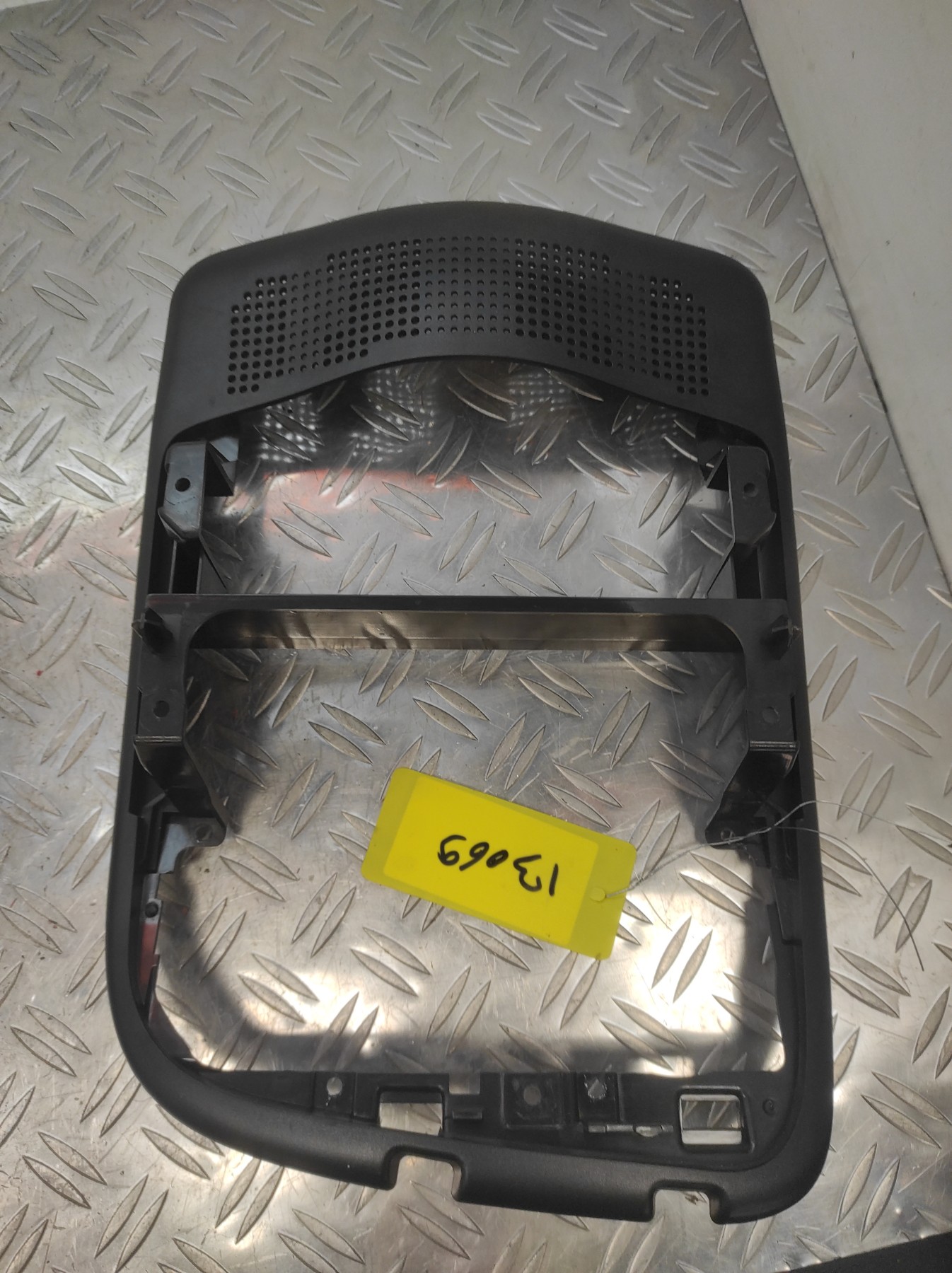 Console central (interieur plastique) RENAULT CLIO 4 PHASE 2 – TK782