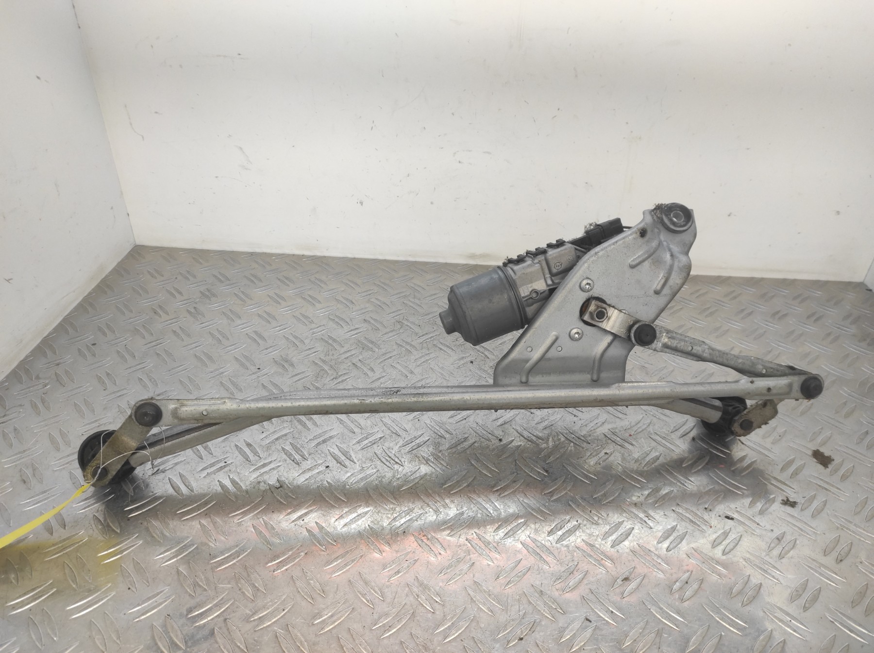 Moteur essuie glace avant DACIA SANDERO 1 – 8200619512