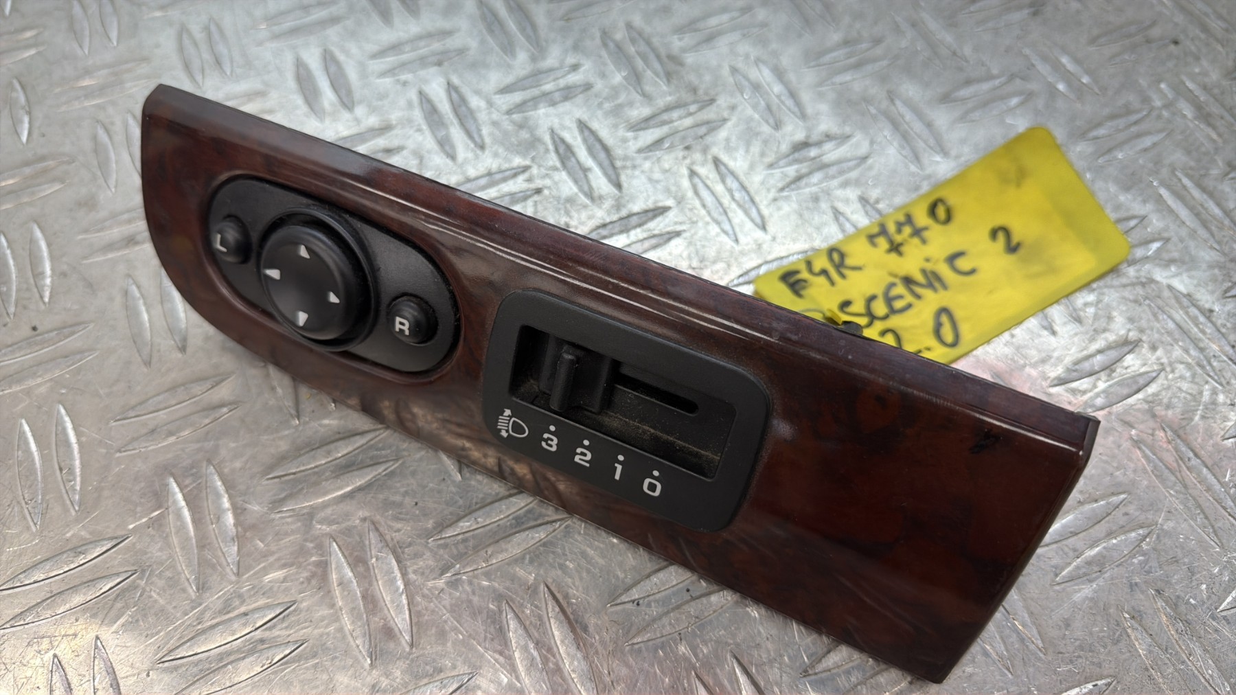 Commande retroviseurs CHRYSLER SEBRING 2 – 04608509AA