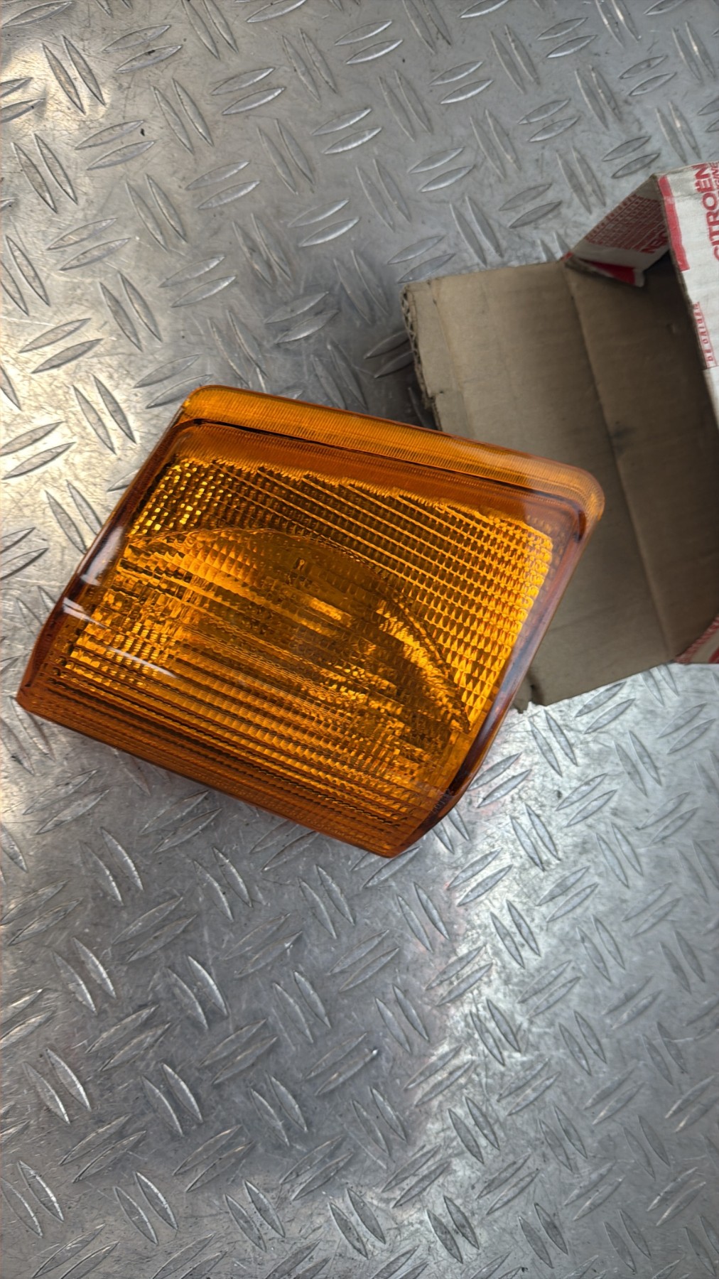 Repetiteur clignotant avant gauche (Feux) CITROEN C35 – 95604092