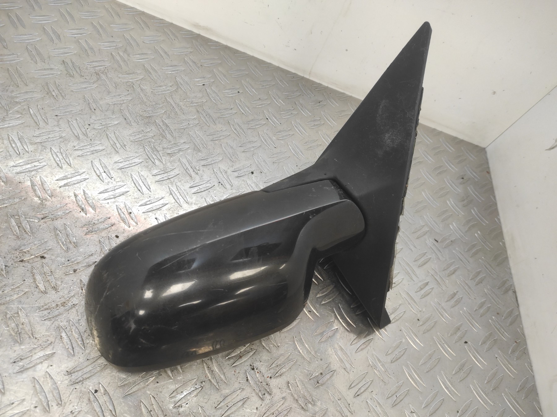 Retroviseur gauche RENAULT SCENIC 2 PHASE 1 – 7701068384