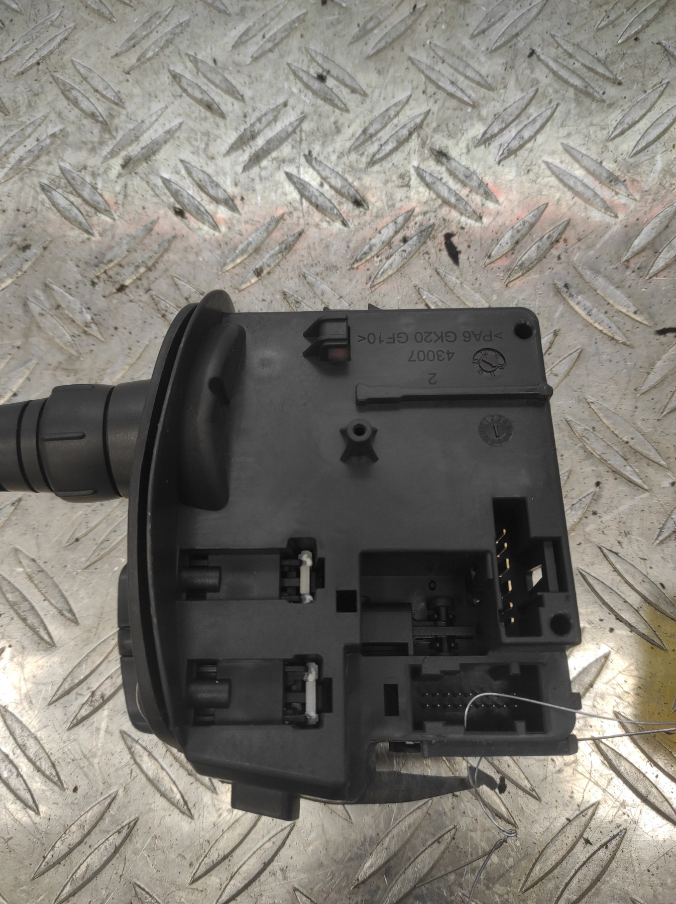 Commodo d’essuie glaces RENAULT KANGOO 2 PHASE 1 – 88103009090